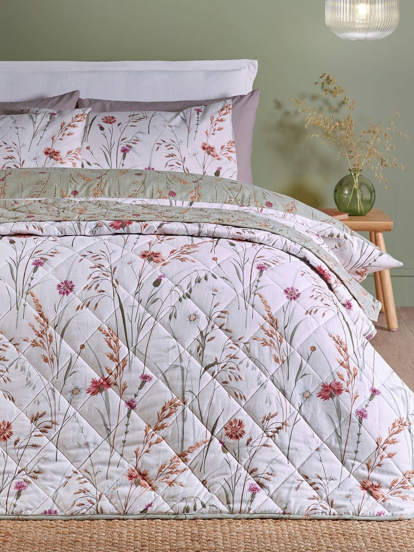 undefined Brushed Cotton Cotton Grasmere Floral Bedspread 200x220cm