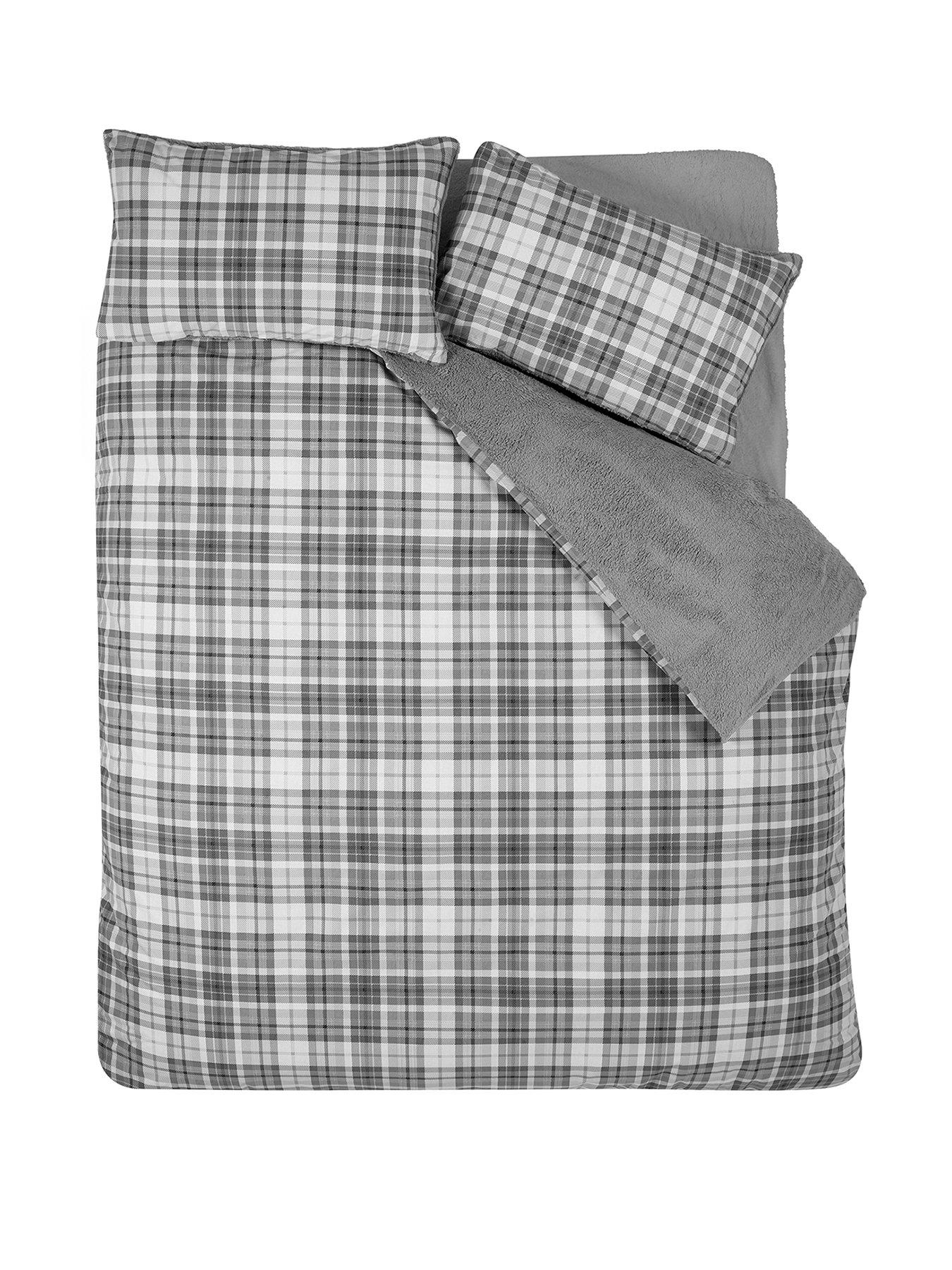 Image 2 of 5 of Catherine Lansfield Cosy Sherpa Check Duvet Set - Grey