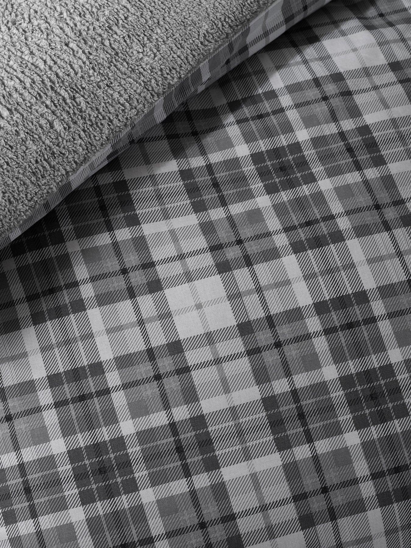 Image 5 of 5 of Catherine Lansfield Cosy Sherpa Check Duvet Set - Grey