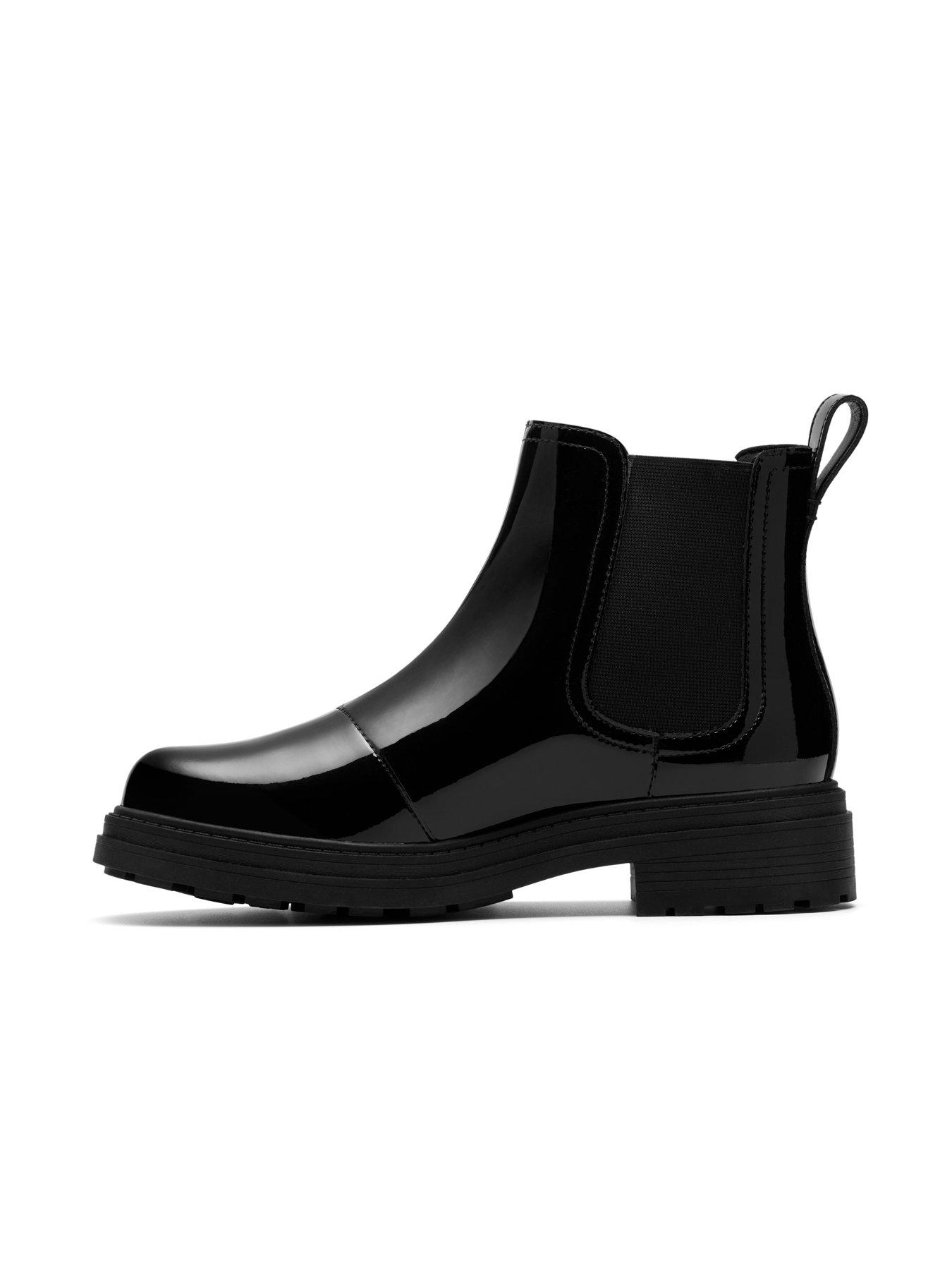 Image 6 of 6 of Clarks Orinoco3 Lane Patent Boots - Black