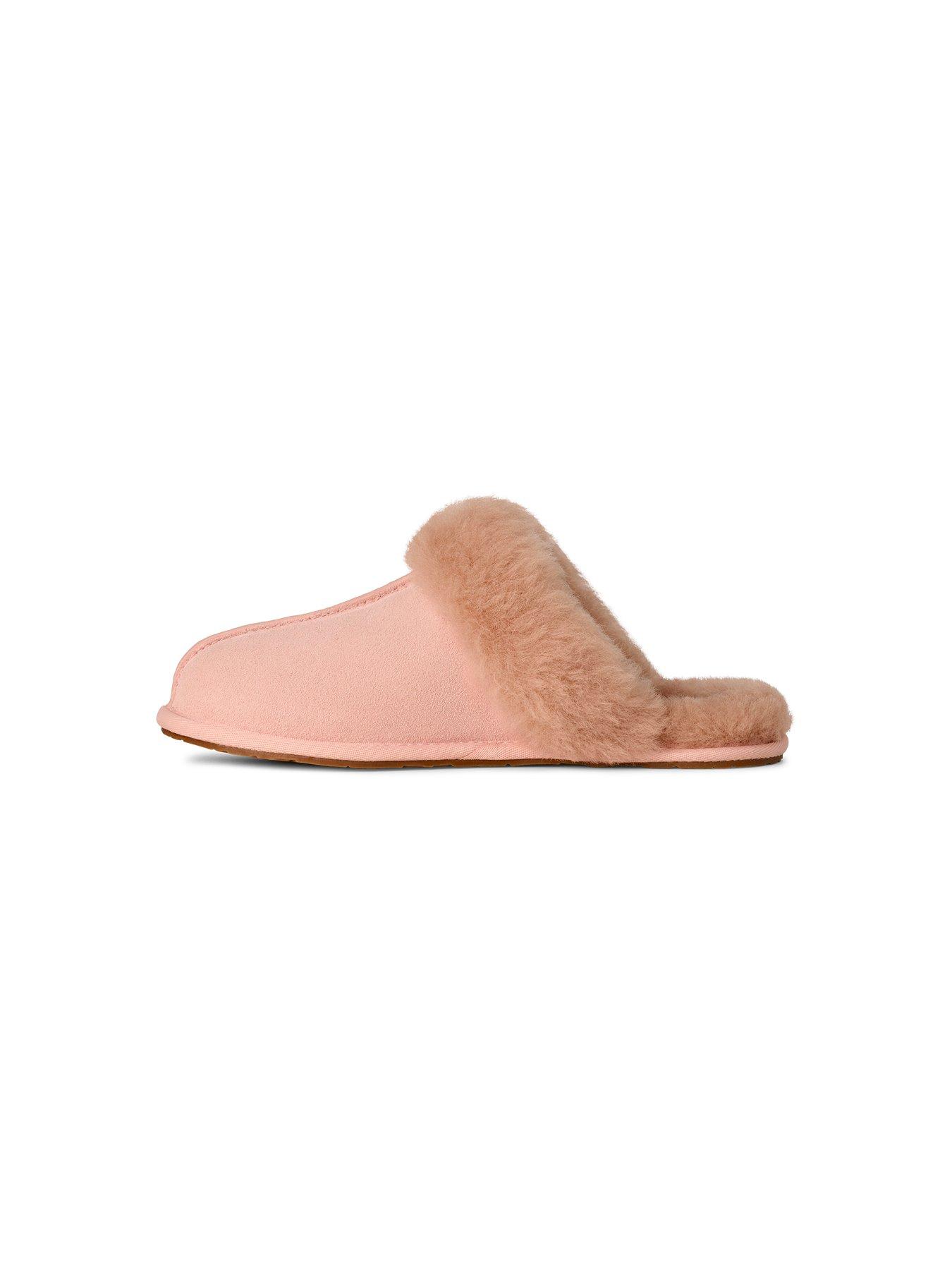  image of ugg-scuffette-ii-slippers-blush