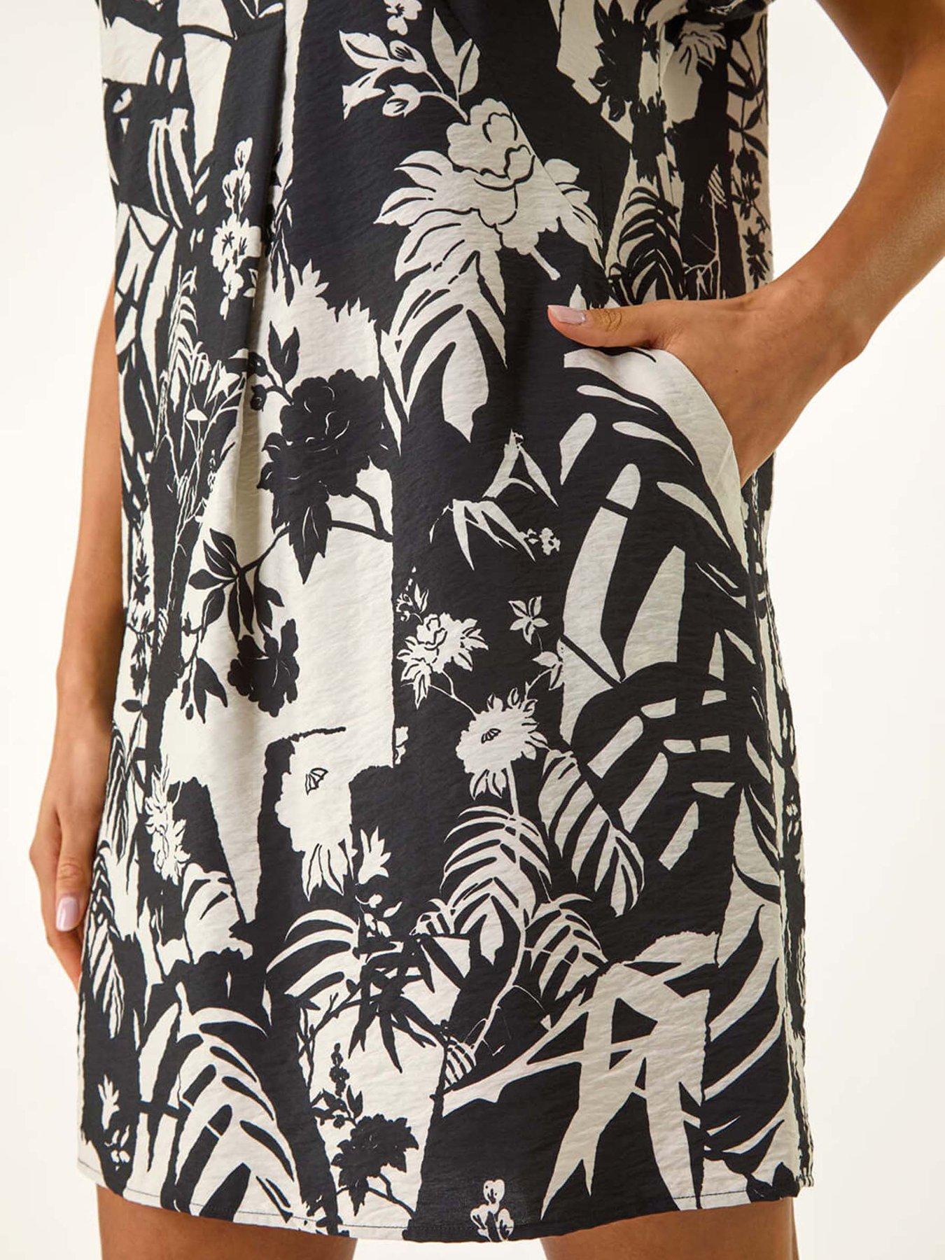 Image 5 of 5 of Roman Palm Print Cocoon Dress - Black
