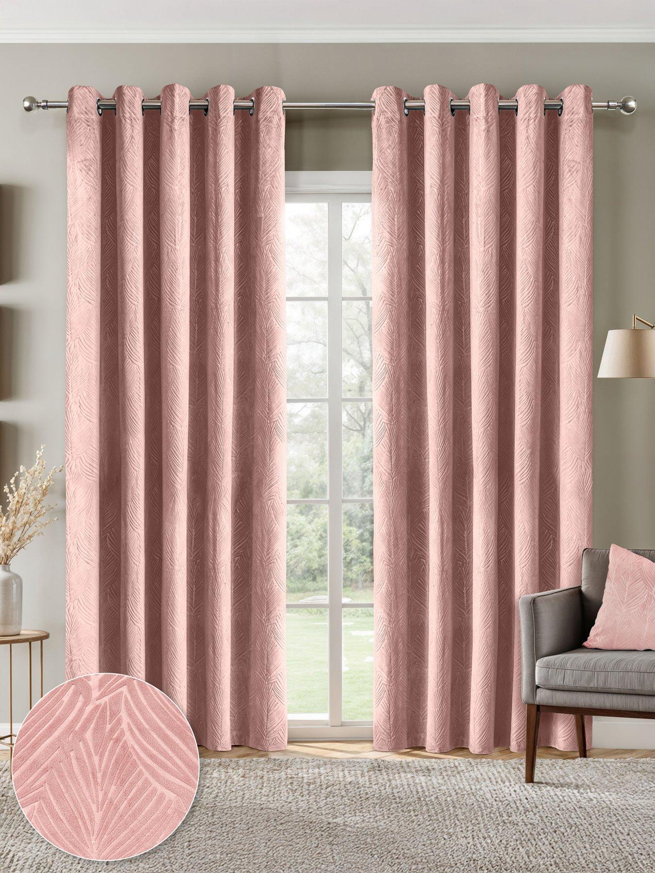 undefined Leaf Velvet Eyelets 66x72 Blackout