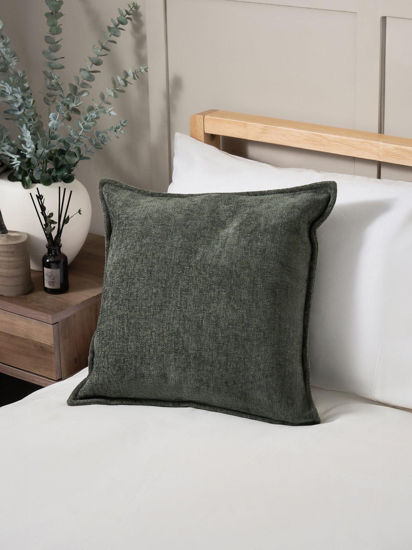 the-very-collection-oxford-chenille-cushion