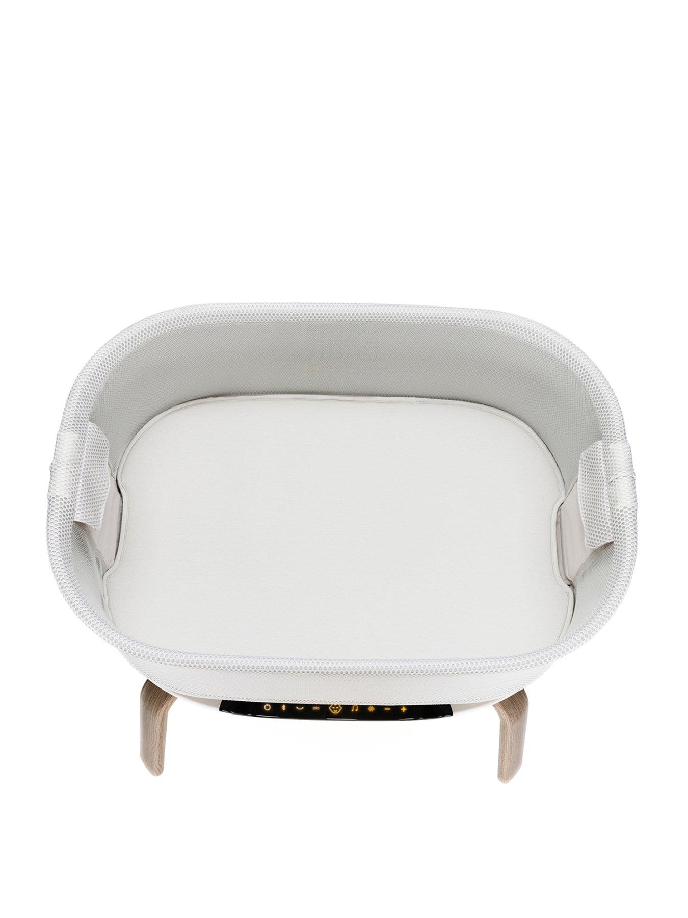 Image 3 of 8 of Graco Eluma Nest Bedside Crib - Luna