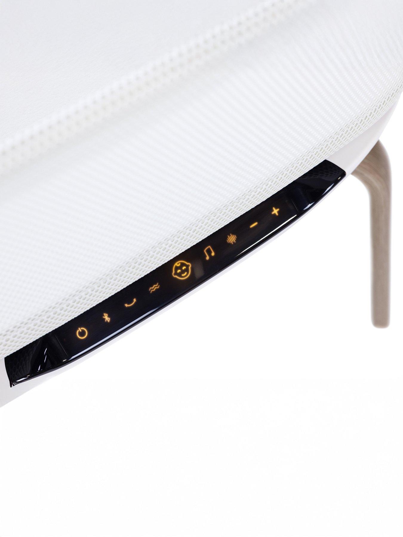 Image 4 of 8 of Graco Eluma Nest Bedside Crib - Luna