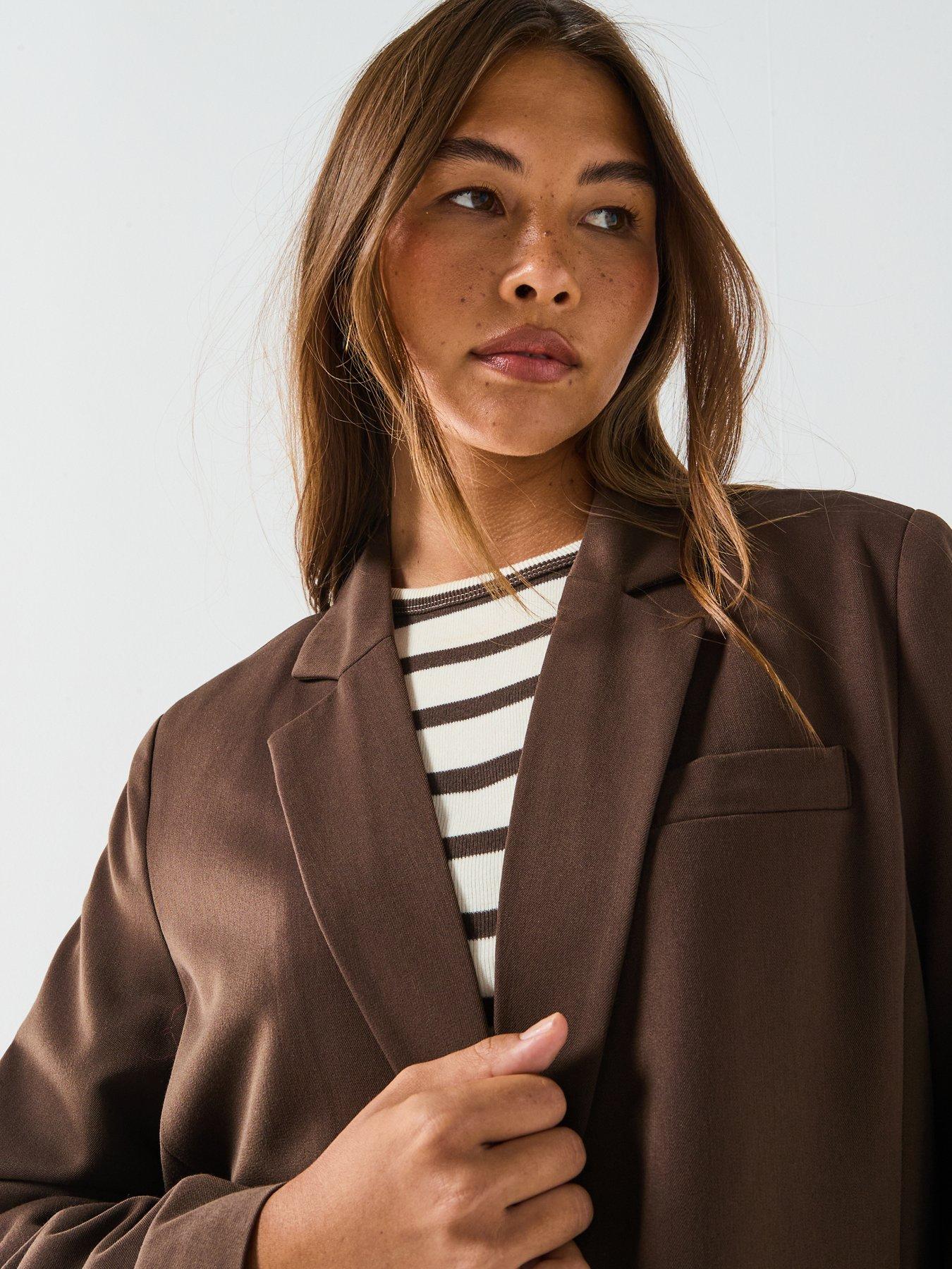  image of pieces-kamil-long-sleeve-loose-blazer-brown