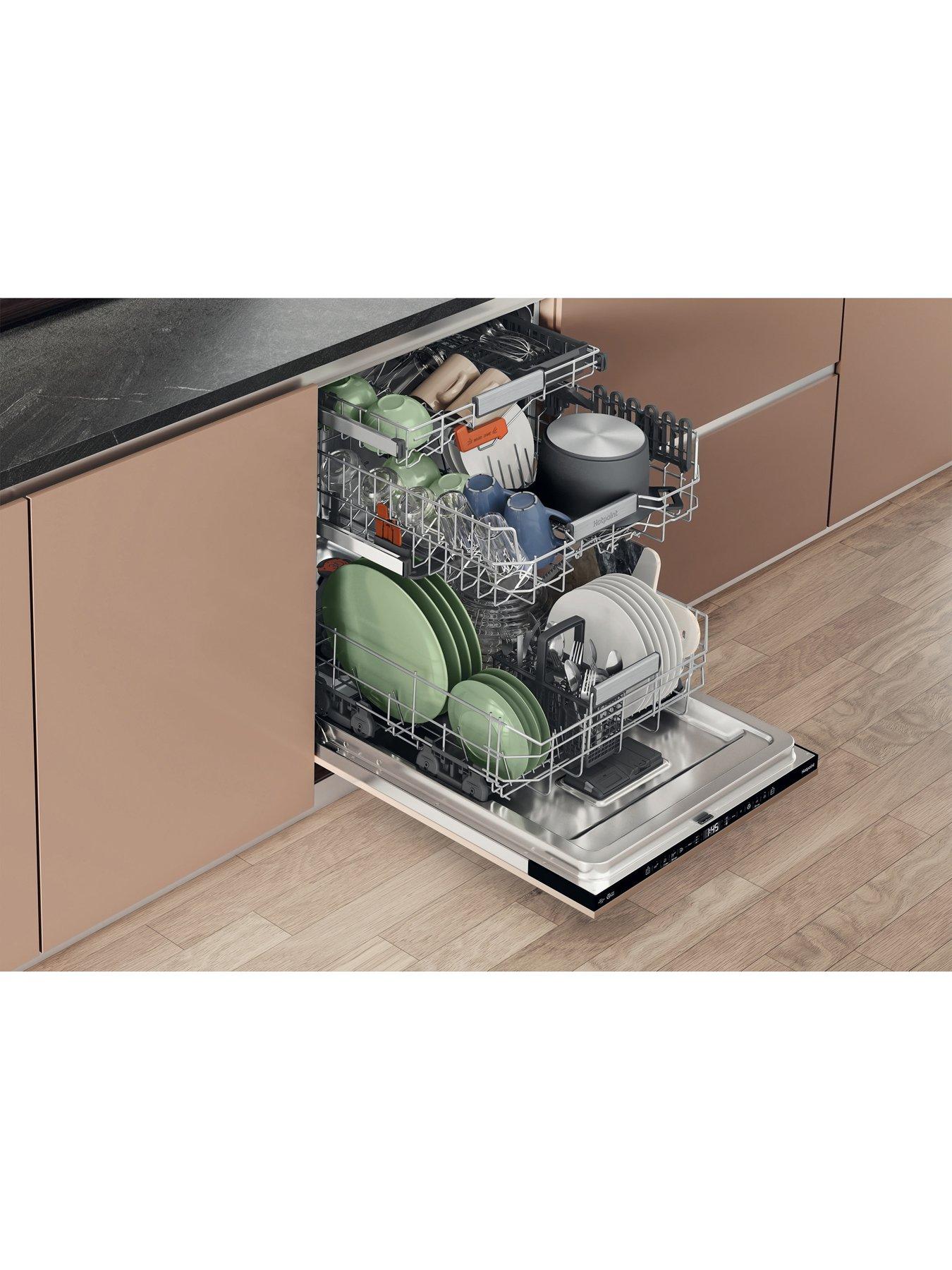  image of hotpoint-h8ia15m4tuuk-hydroforce-integrated-dishwasher-black