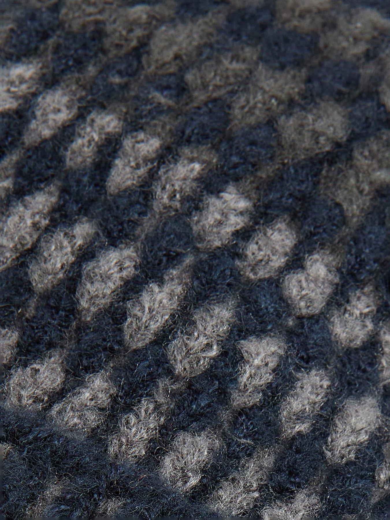  image of barbour-harray-knitted-beanie-hat-navy