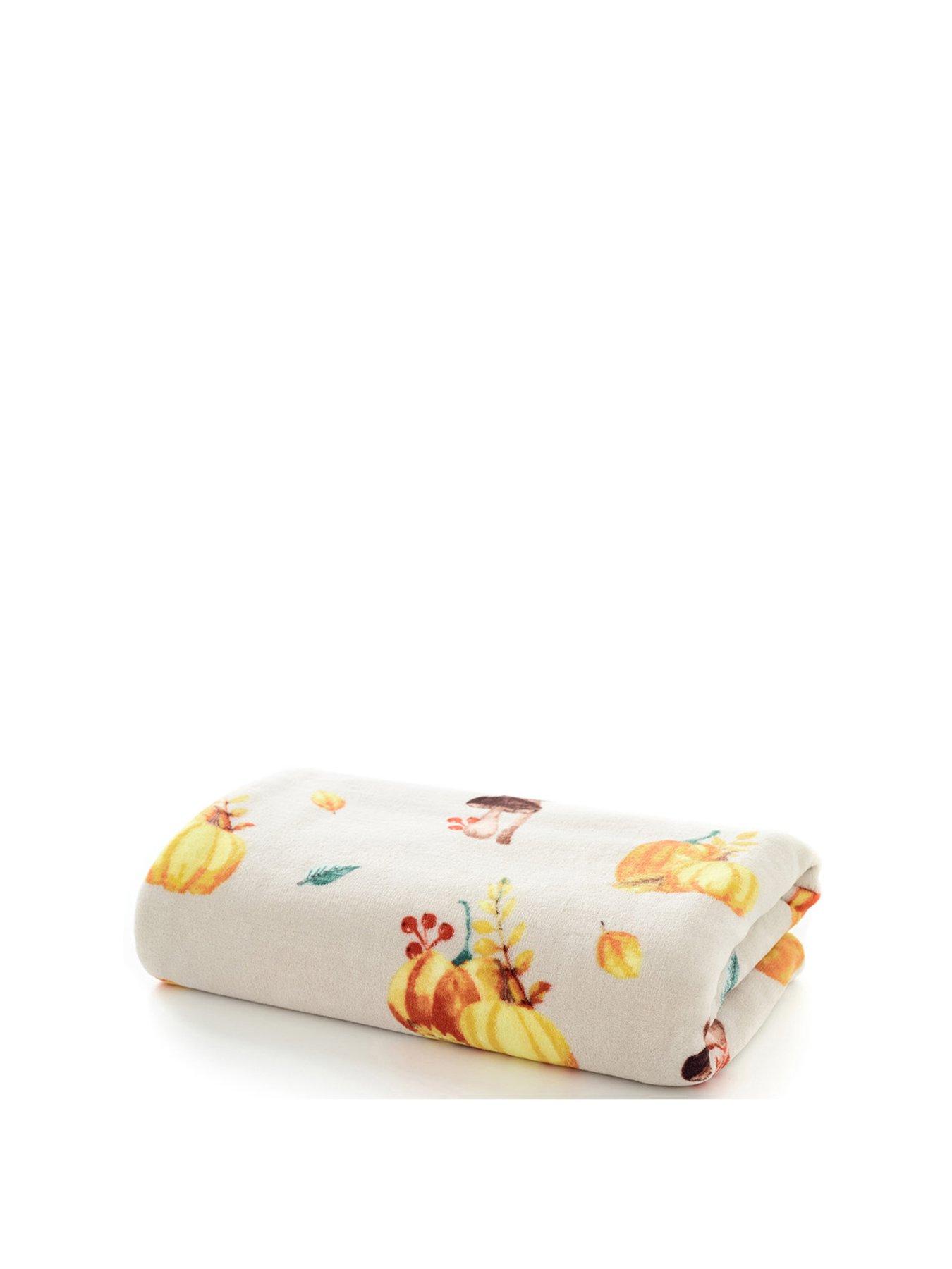 Image 2 of 5 of Deyongs Pumpkin Party Throw 140x180CM