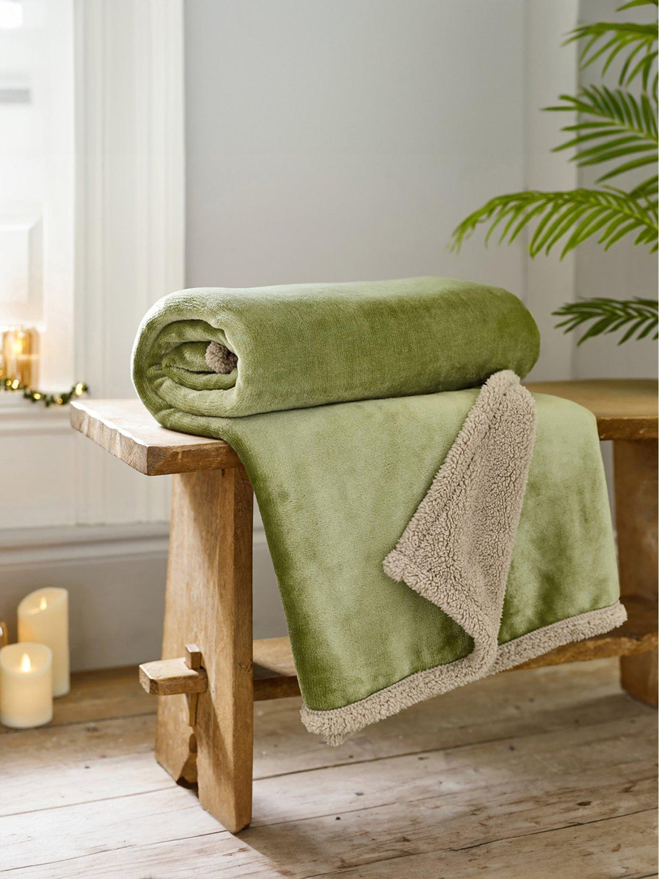Deyongs Hazelwood Sherpa Throw 130x170cm