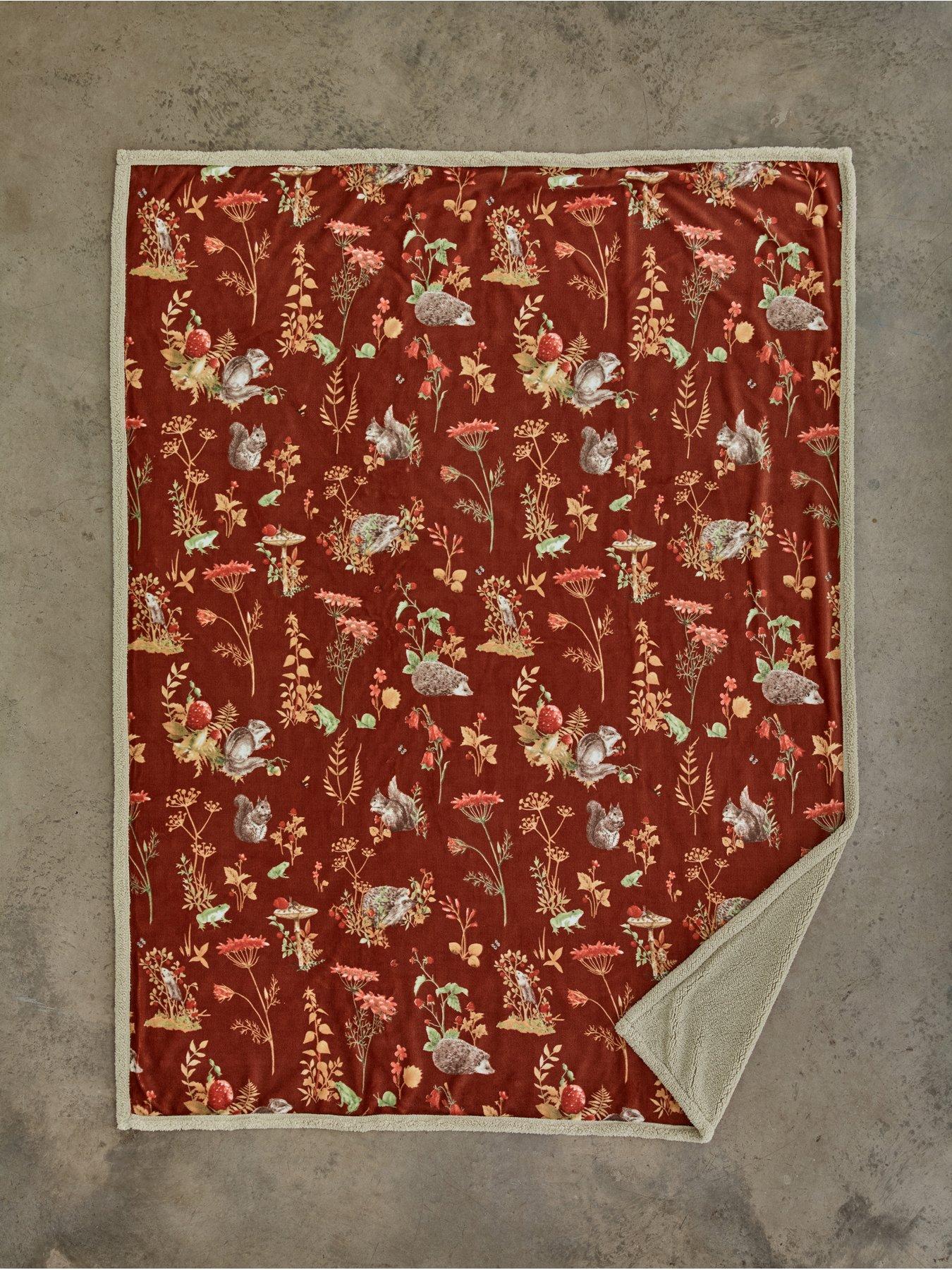 Image 3 of 3 of Deyongs Autumnal Woodland Sherpa Throw 130x170cm