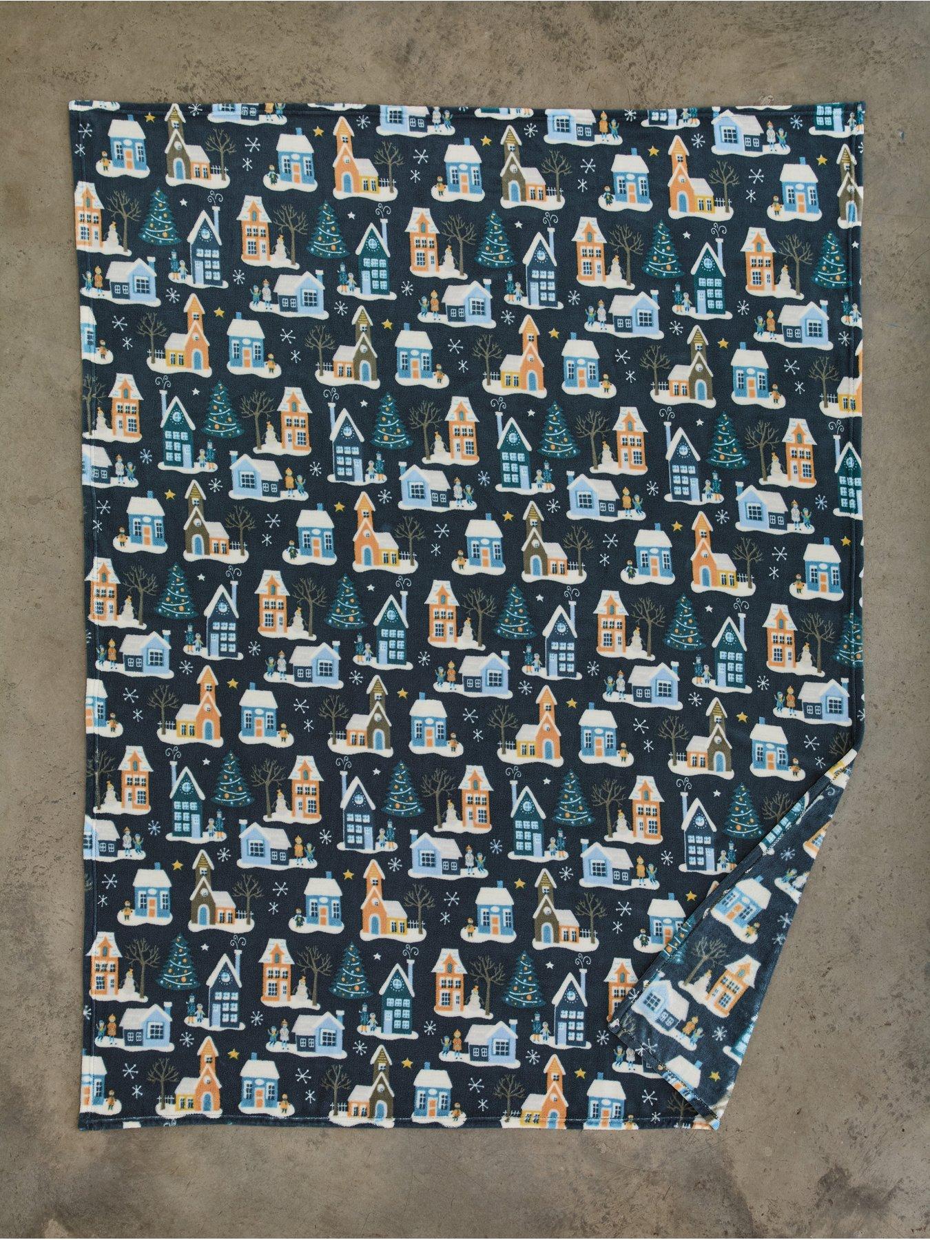 Image 3 of 3 of Deyongs Festive Village Throw 140x180cm