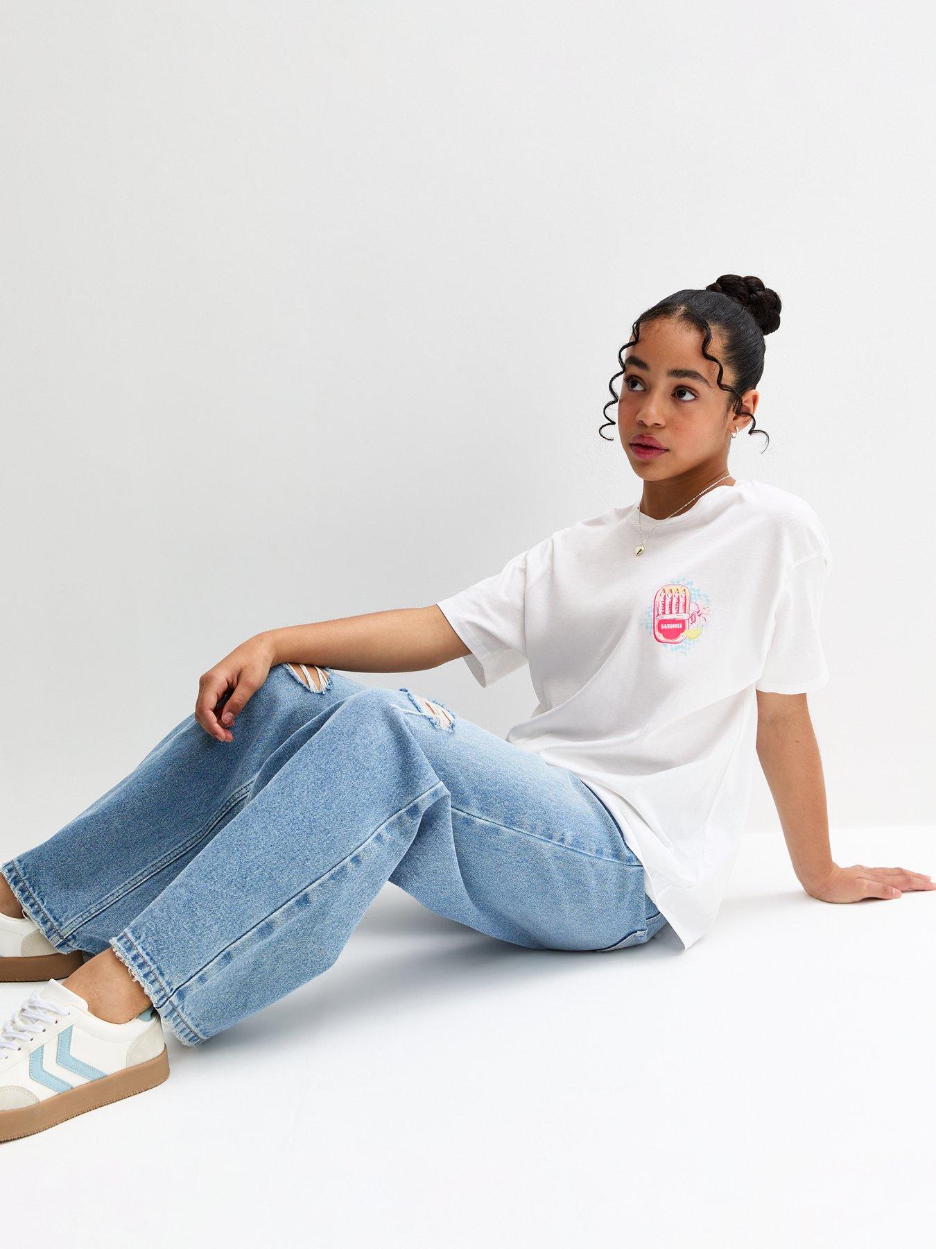 Image 3 of 5 of New Look 915 Girls Capri Sardines Print T-Shirt - White