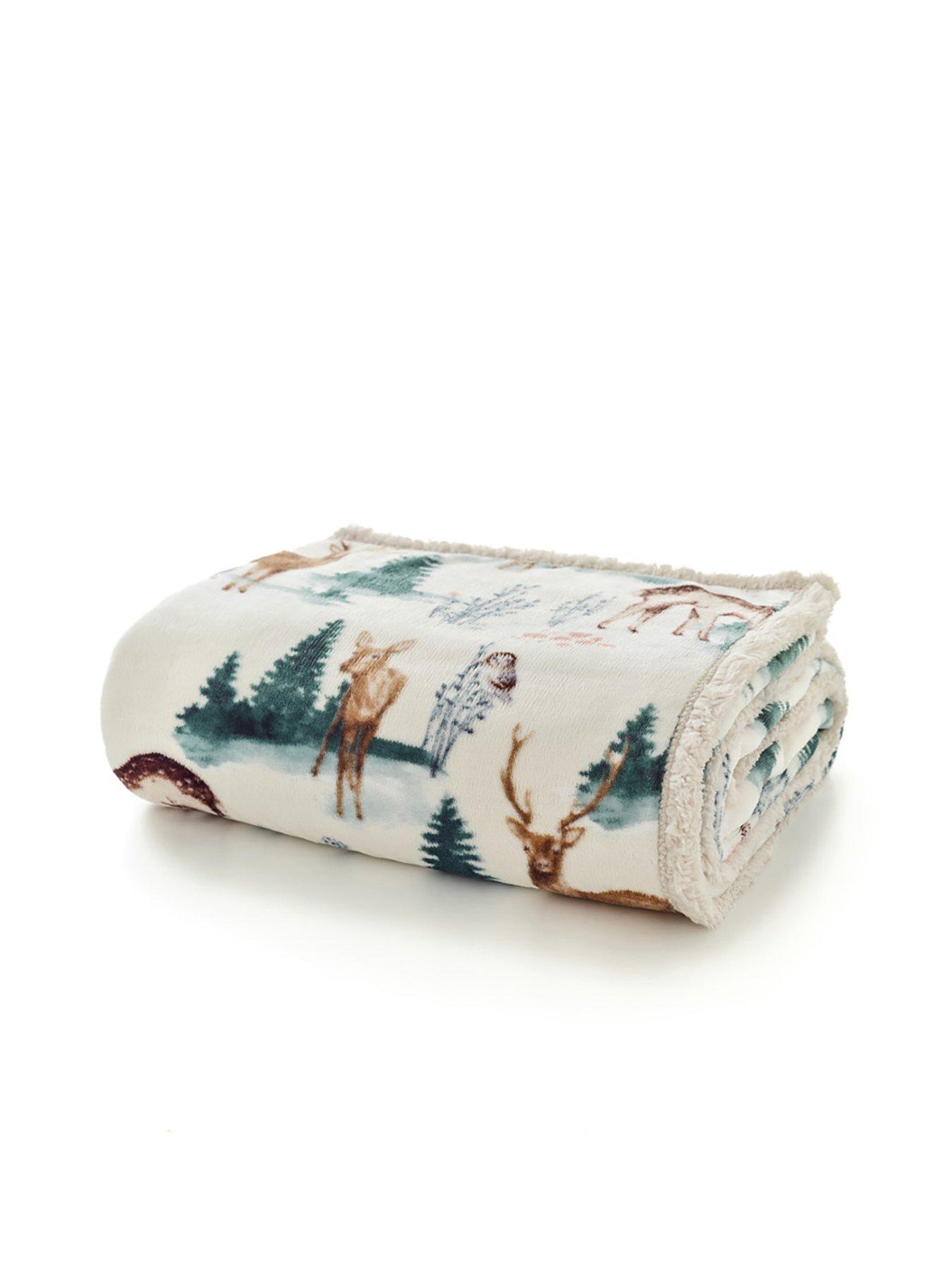 Image 3 of 6 of Deyongs Winter Deers Sherpa Throw 140x180cm