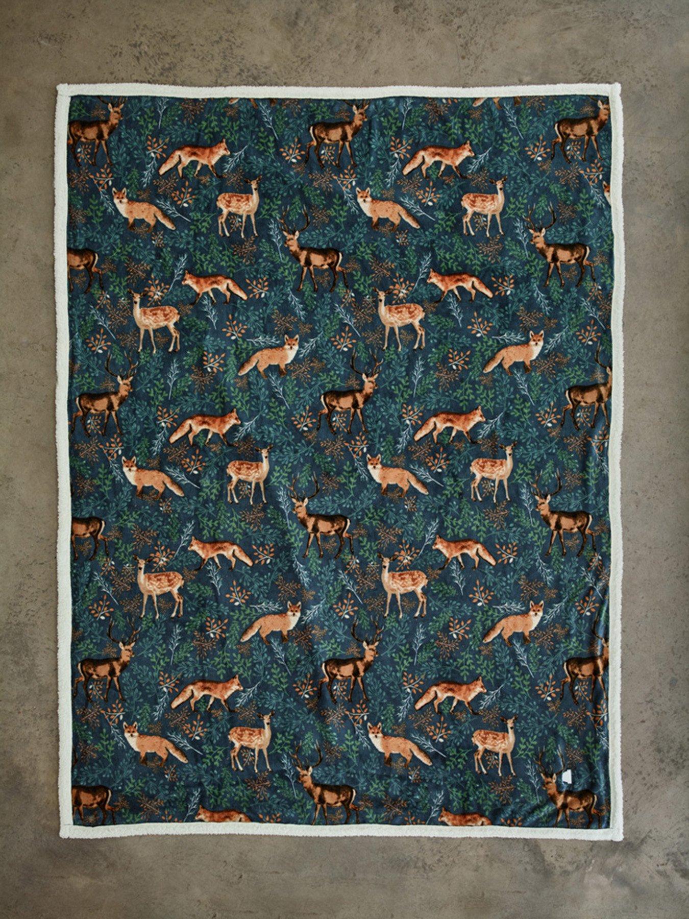  image of deyongs-heated-sherpa-throw-fox-amp-deer-140x180cm