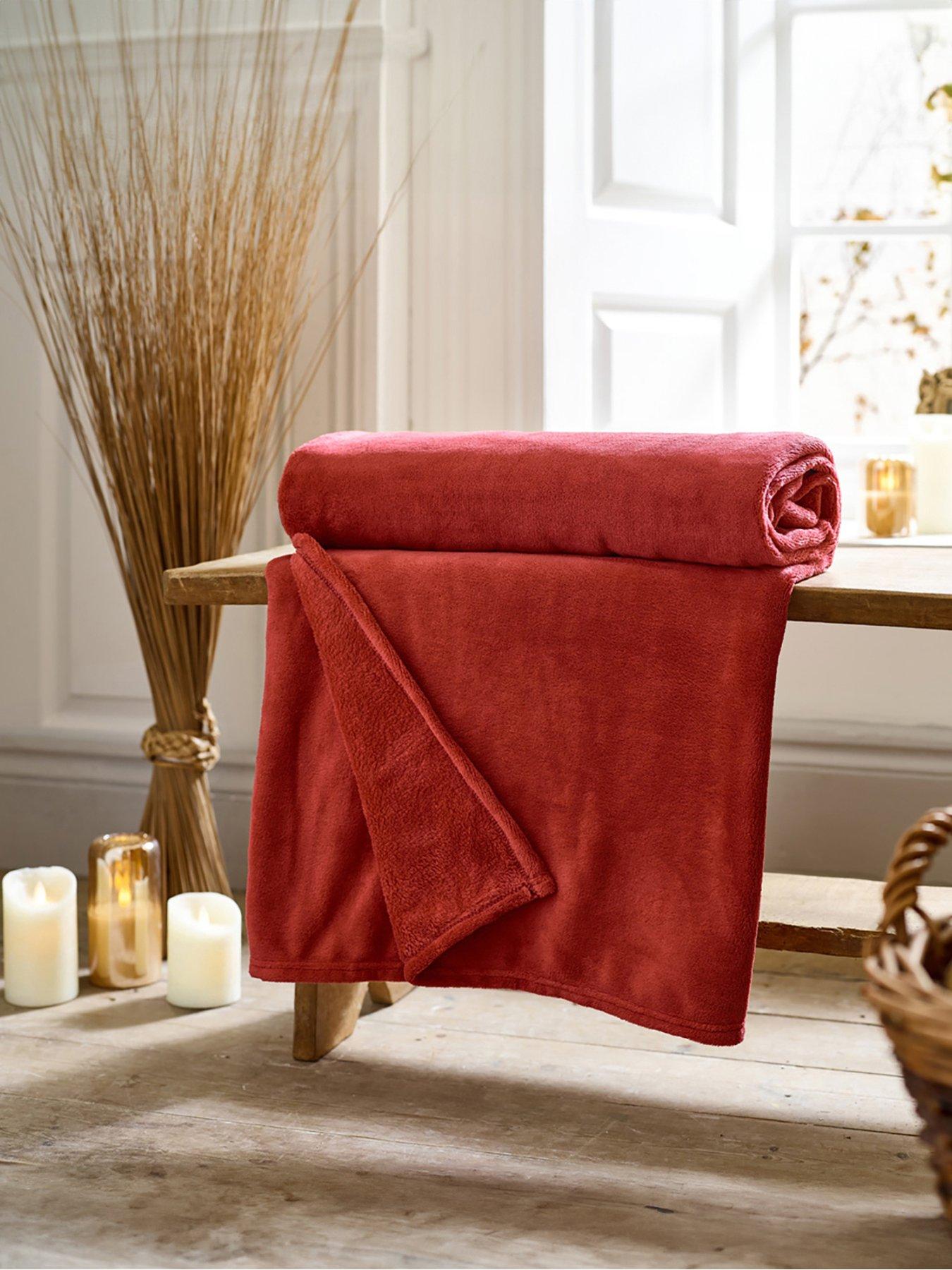 undefined Snuggle Touch Throw Festive 140x180cm