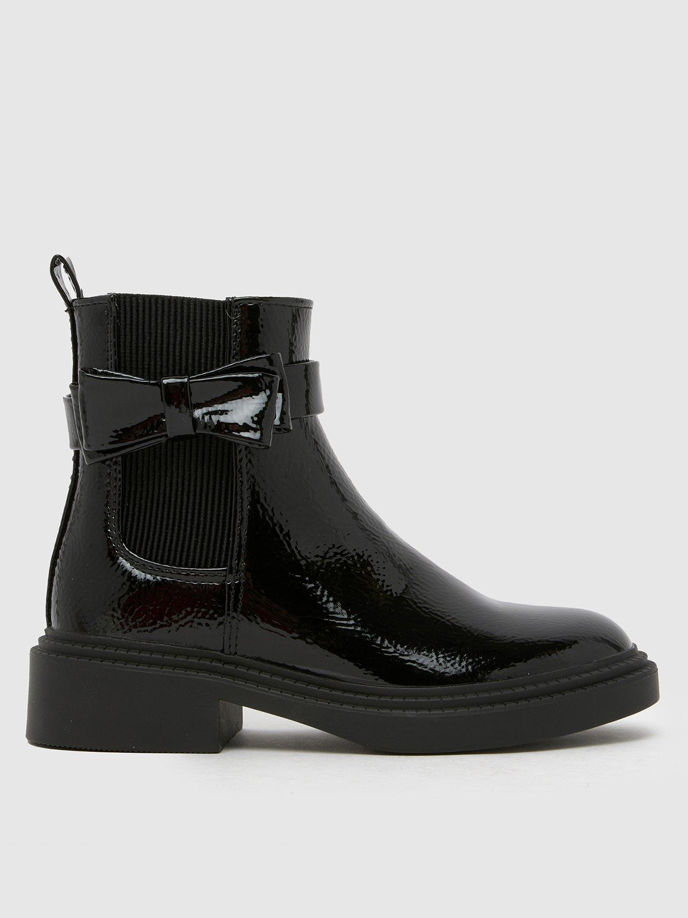 undefined Junior Cait Bow Chelsea Boot - Black
