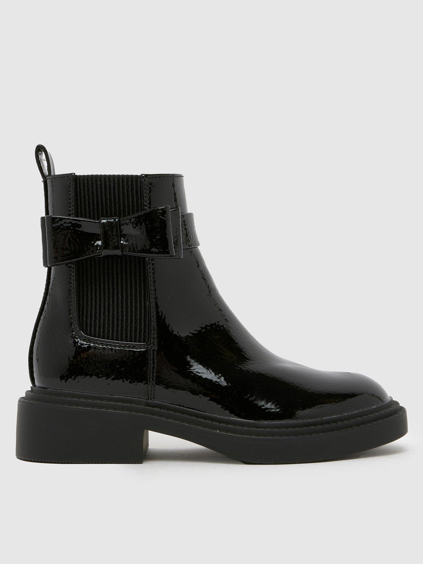 undefined Youth Cait Bow Chelsea Boot - Black