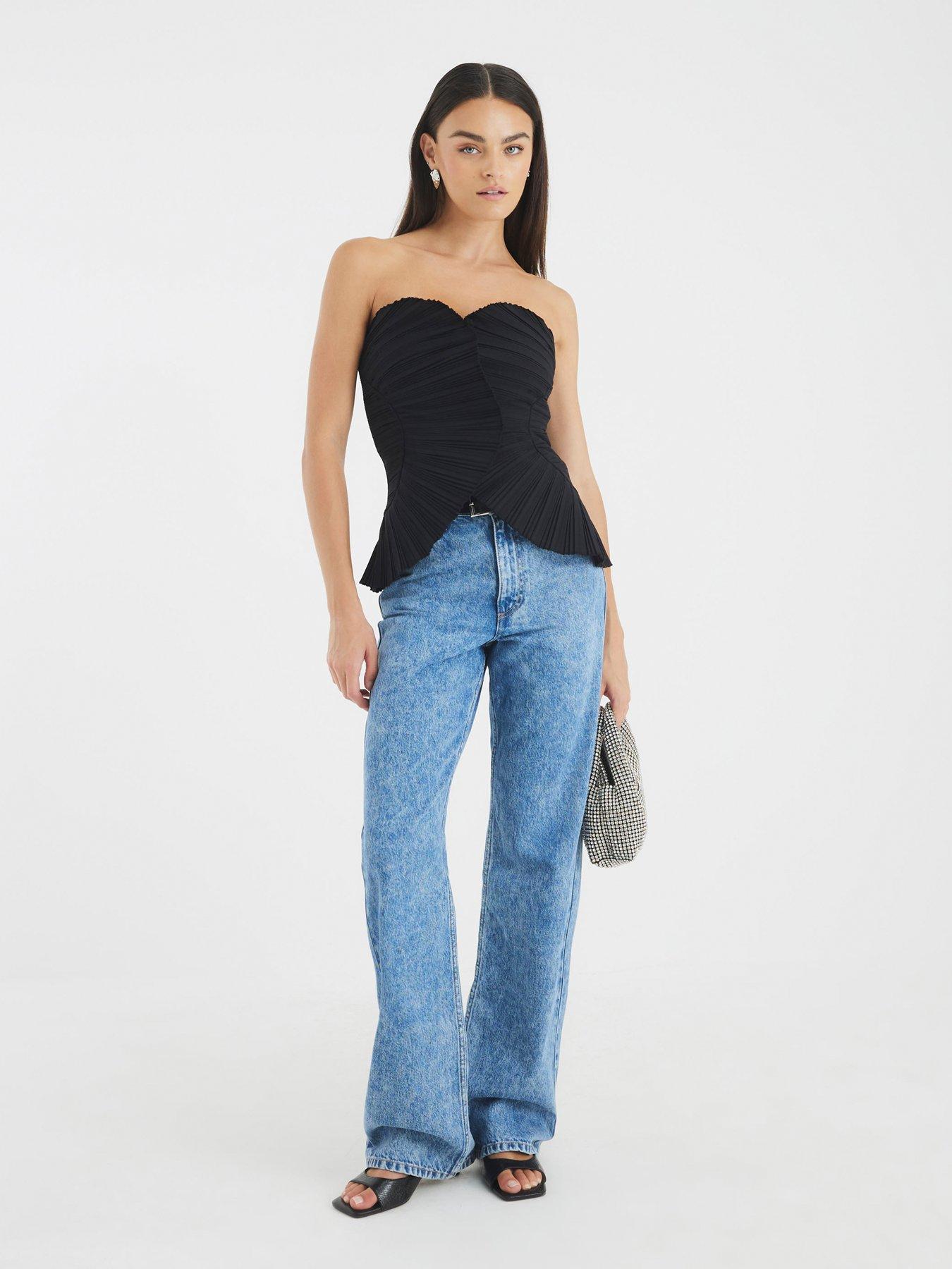 Image 3 of 4 of River Island Short Plisse Detail Bandeau Top - Black