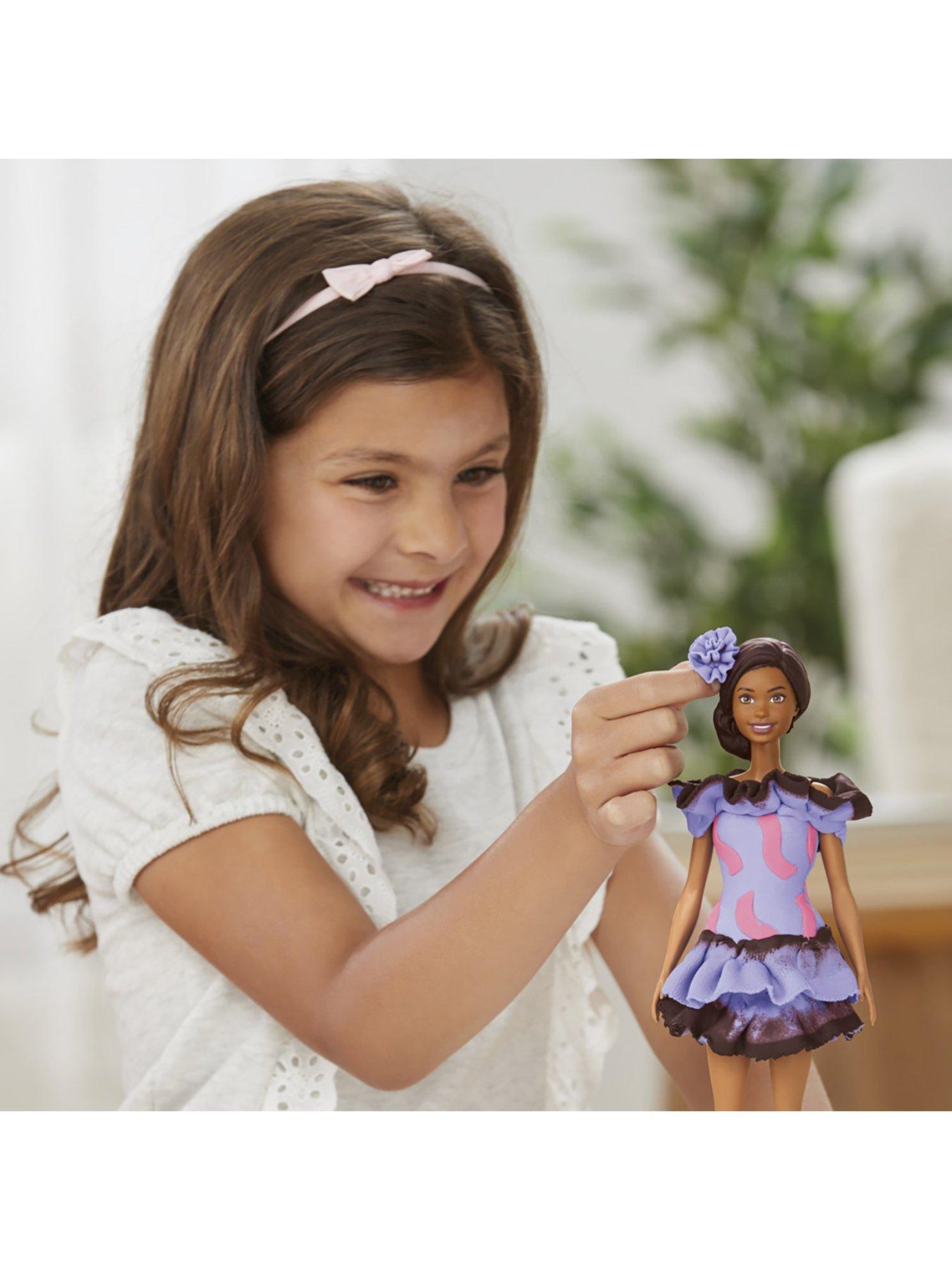 Image 4 of 7 of Play-Doh Play Doh Barbie Fashionista Ruffles