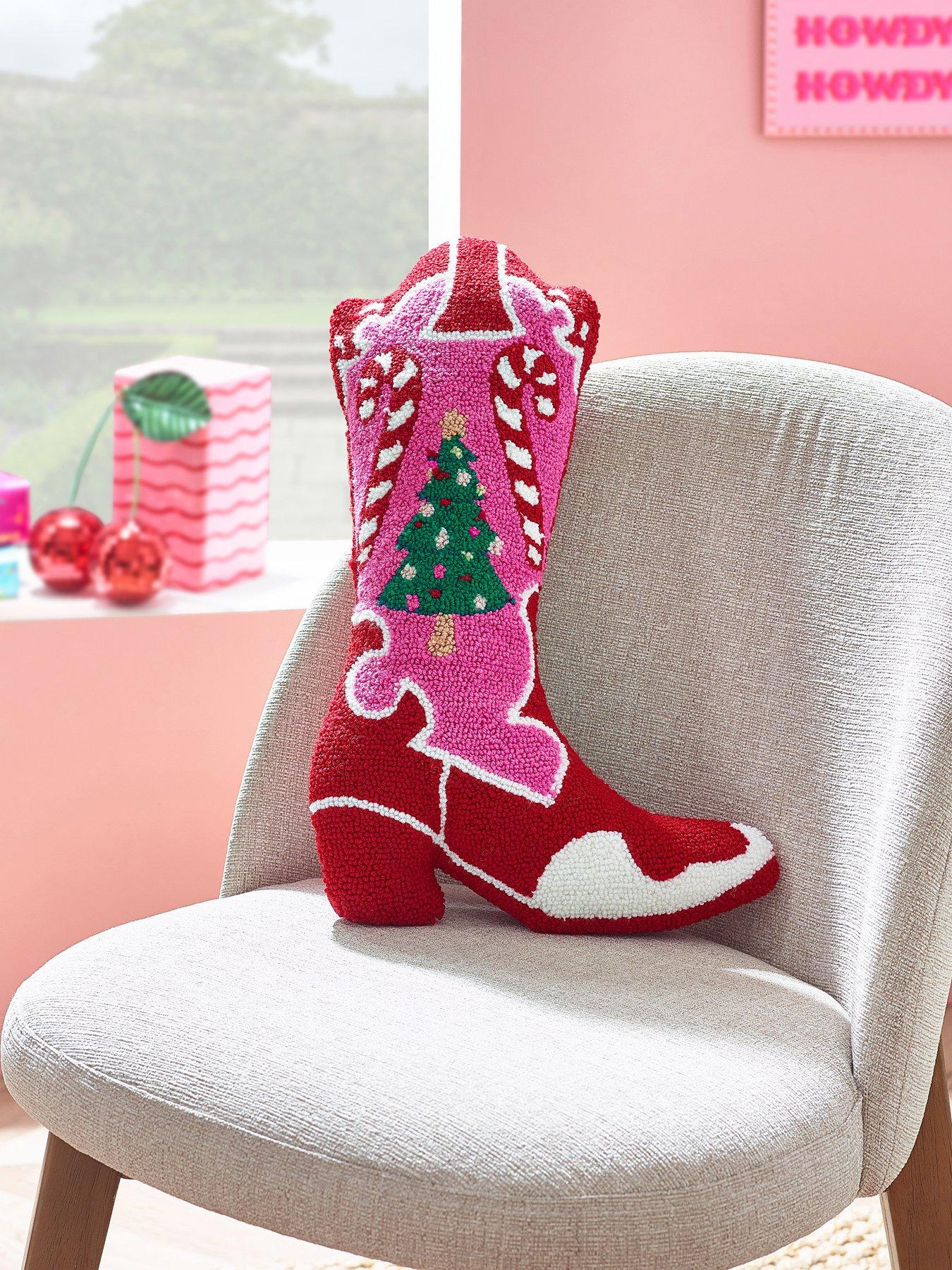 Image 1 of 3 of Catherine Lansfield Santas Howdy Christmas 3D Cushion