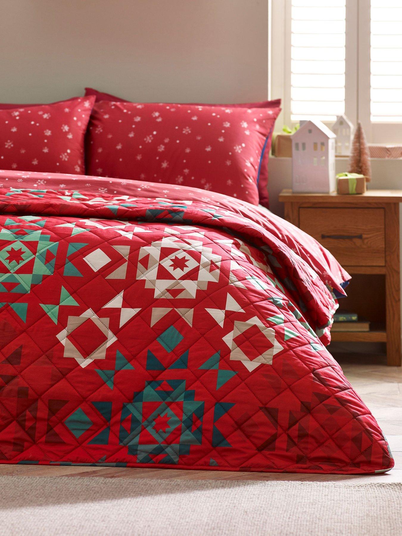 Image 1 of 3 of Catherine Lansfield Christmas Patchwork Bedspread- 220x230cm