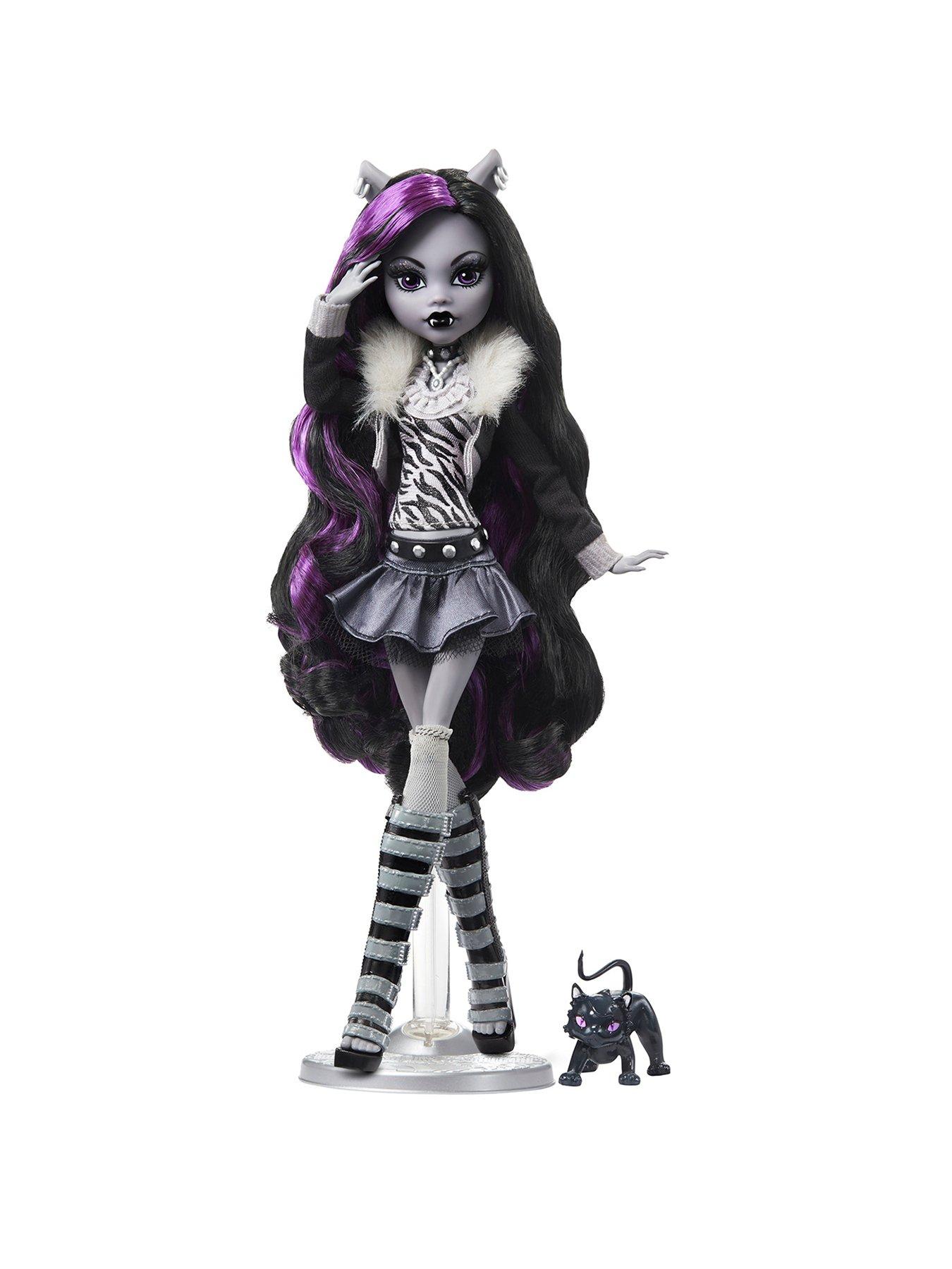 Image 1 of 6 of Monster High Doll Reel Drama Clawdeen Wolf