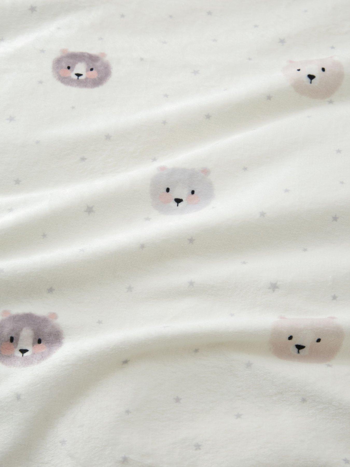 Image 6 of 6 of Catherine Lansfield Cosy Bear Duvet Set