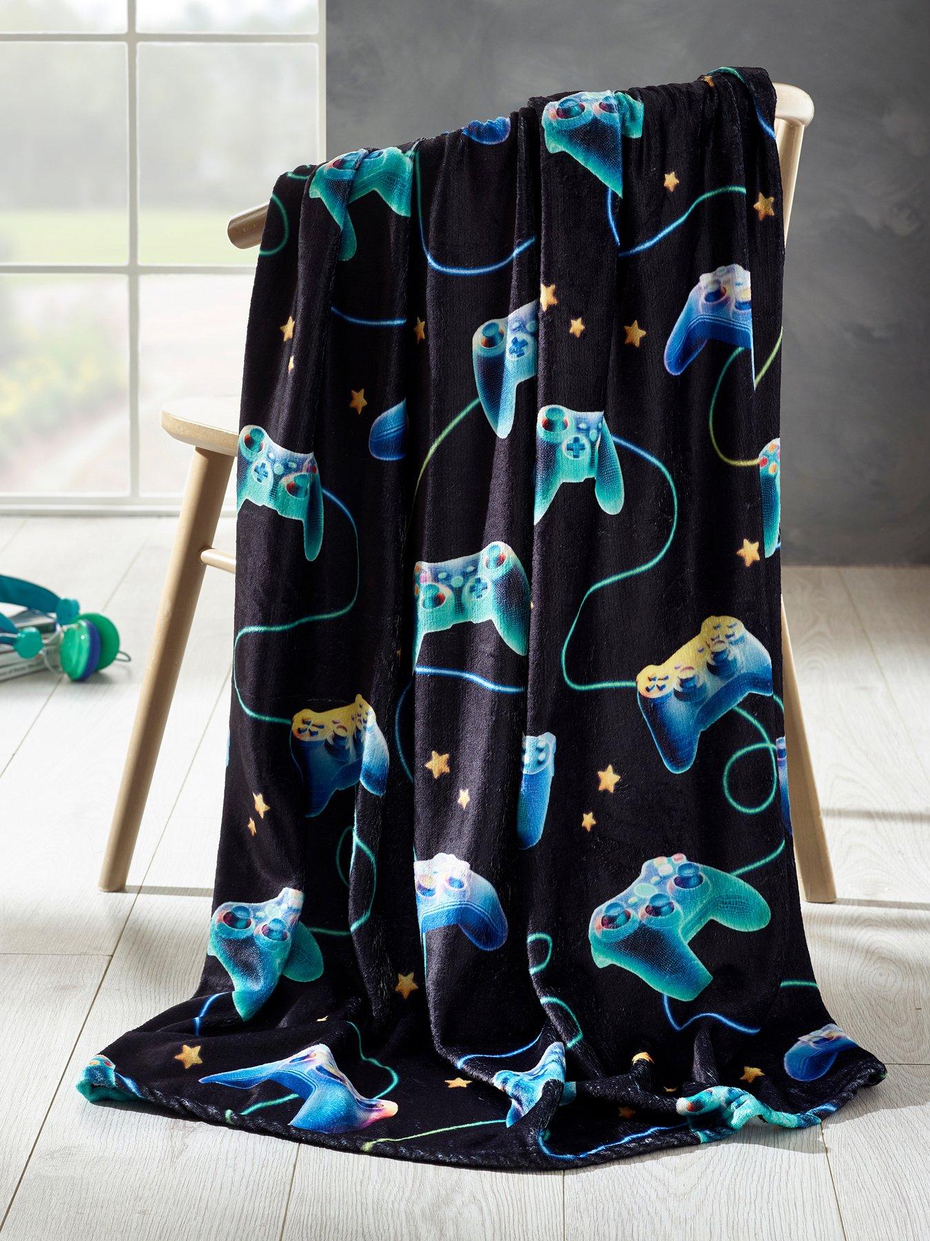 catherine-lansfield-gamer-throw--130x170cm