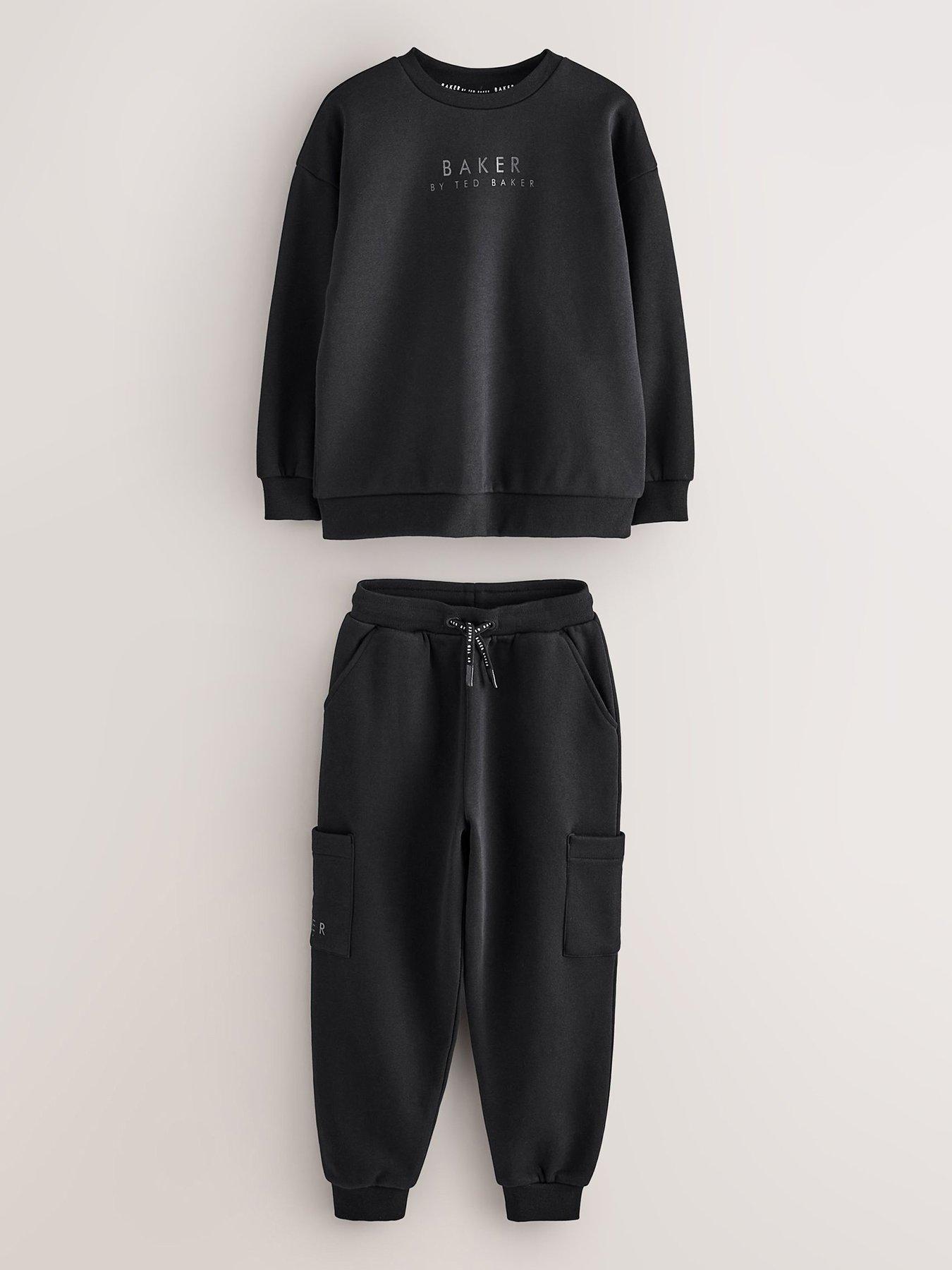 undefined Younger Boys Sweat Top & Jogger Set - Black