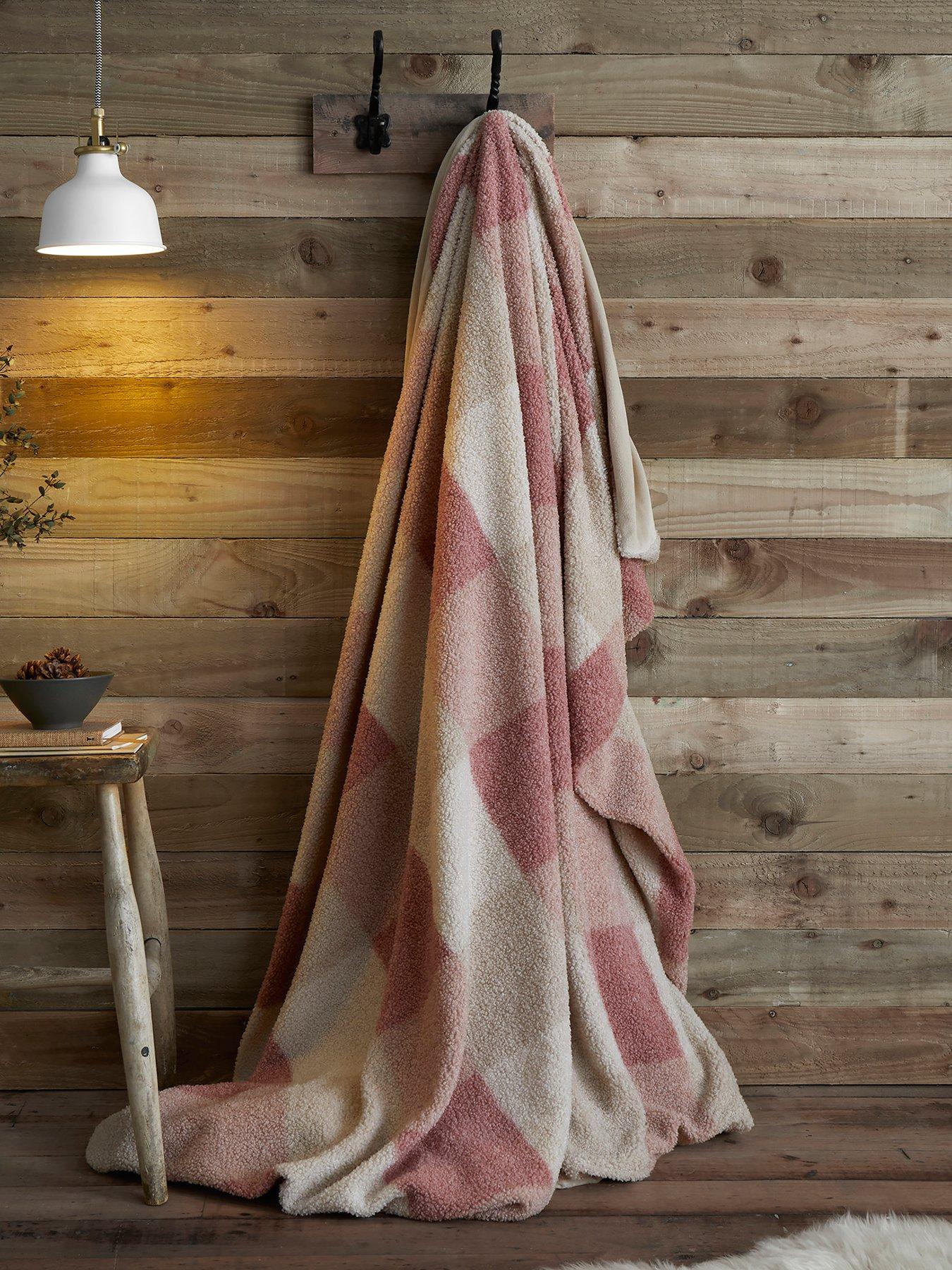 Image 1 of 4 of Appletree Ashford Check  -sherpa Reverse 150cm X 200cm Throw