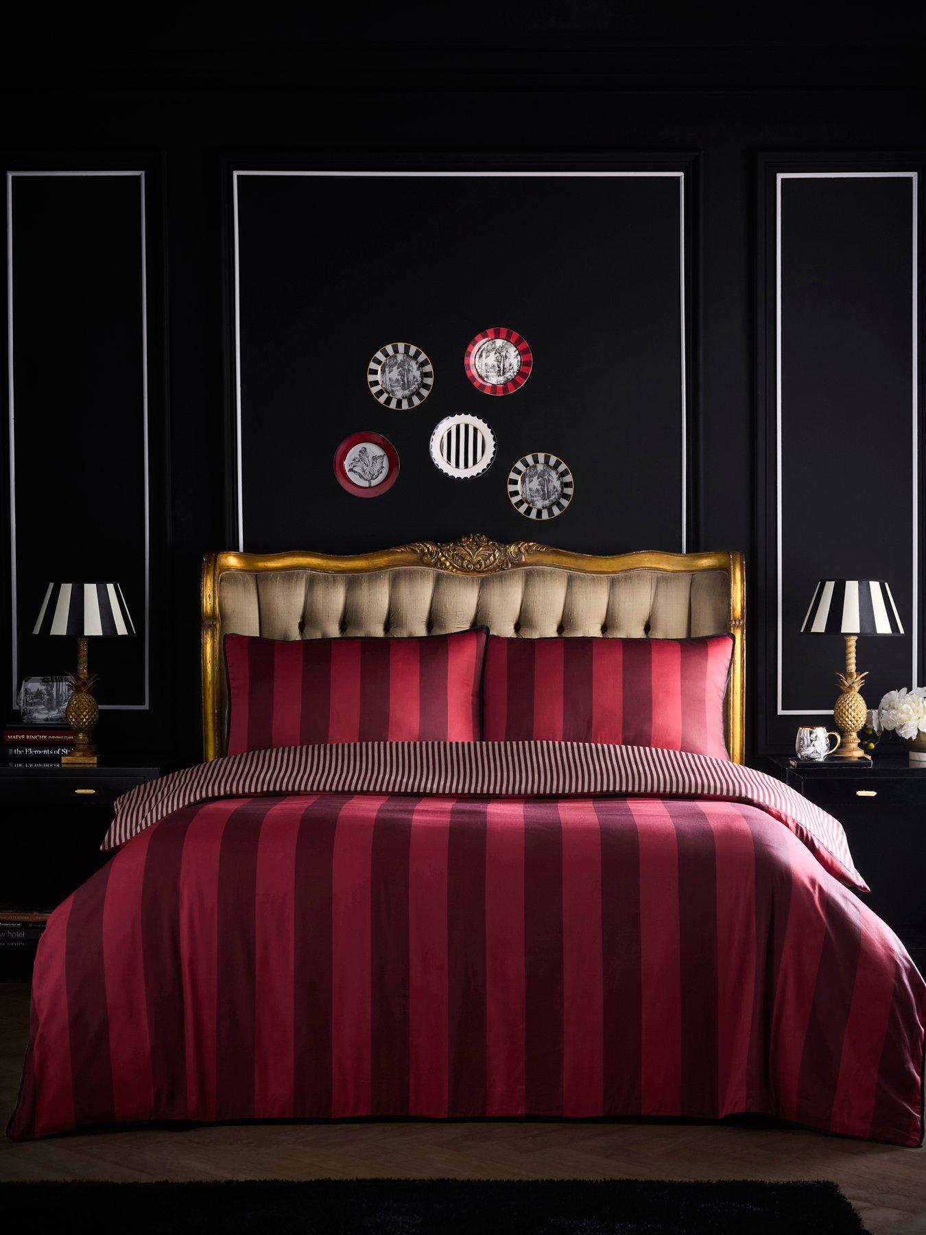 front image of laurence-llewelyn-bowen-festivo-circus-stripe-100-cotton-duvet-cover-set