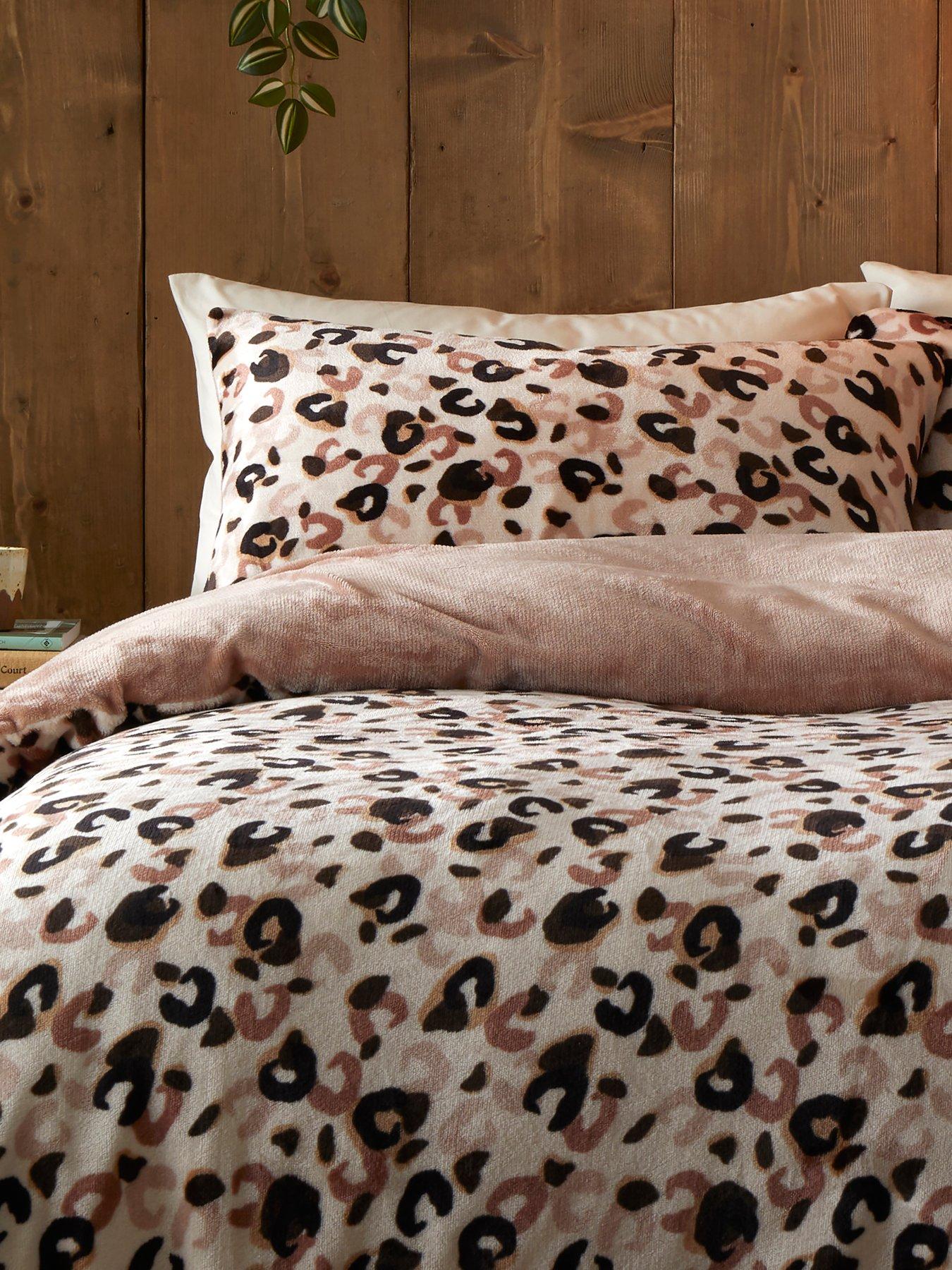 Image 3 of 3 of Fusion Cosy Leopard -sherpa Reverse Double Duvet Cover Set