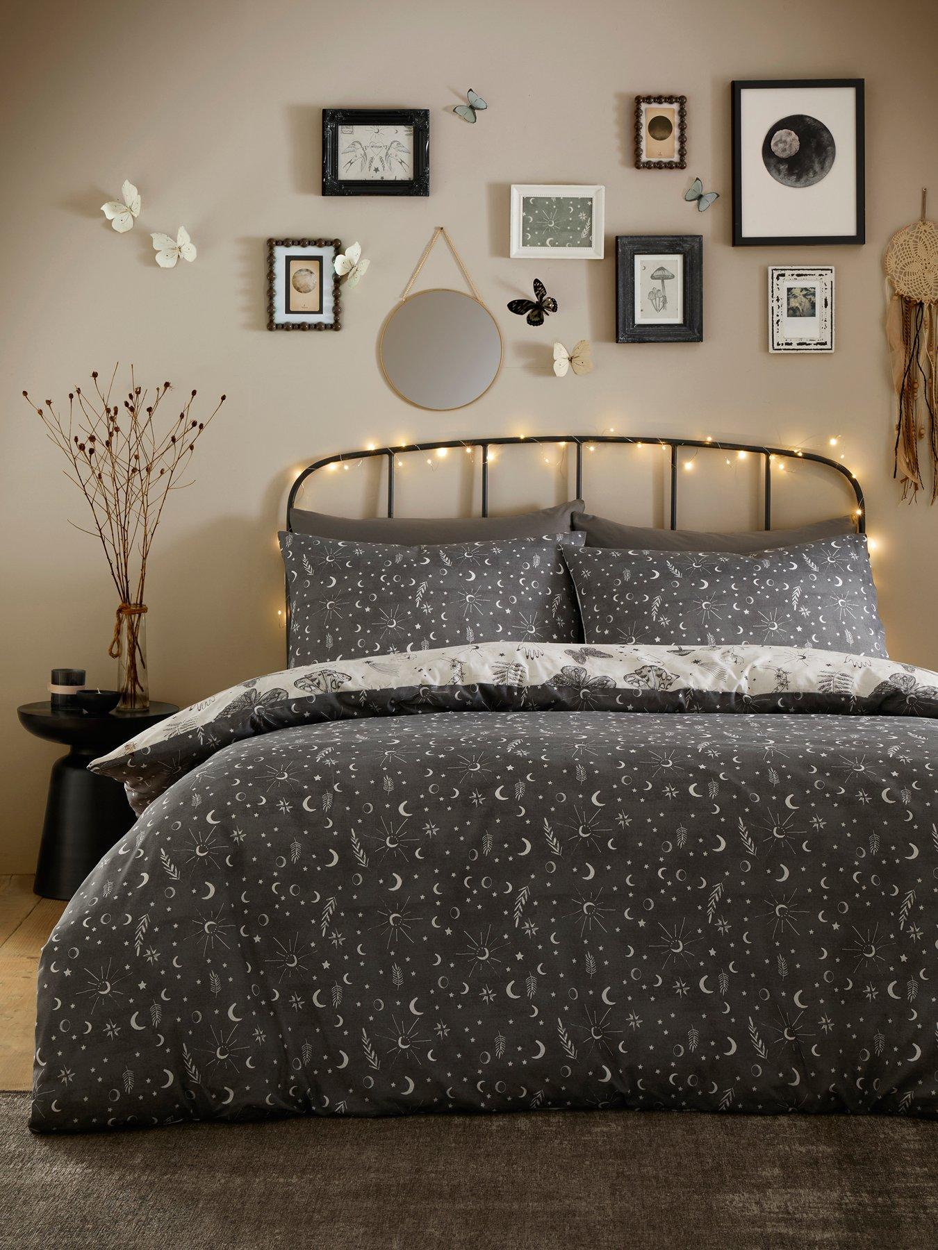 Image 4 of 4 of Fusion Celeste -reversible Super-king Duvet Cover Set