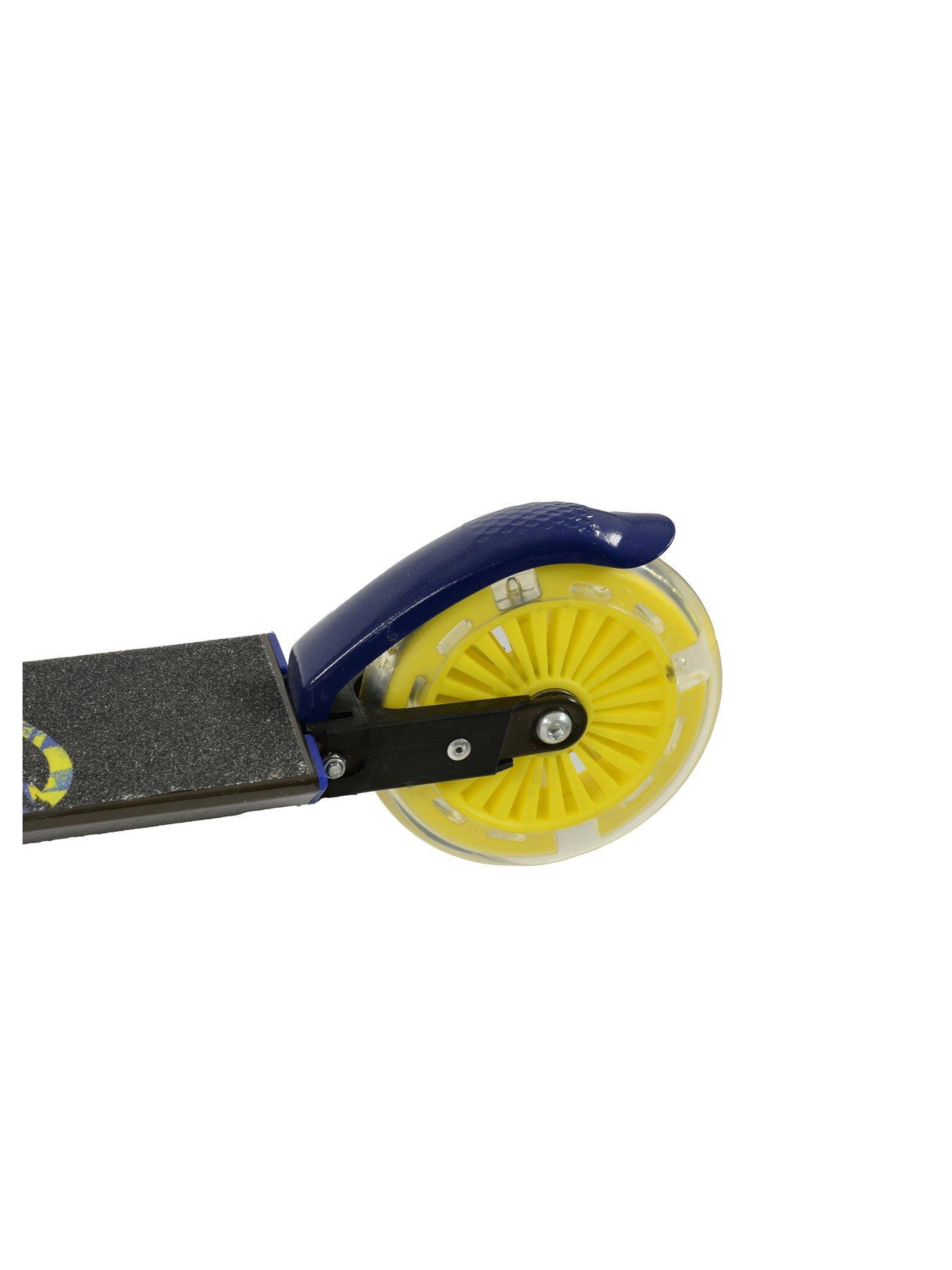Image 5 of 7 of Batman Folding Inline Scooter with Light Up Wheels