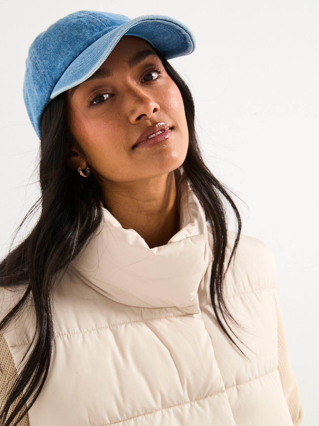 Image 4 of 6 of Barbour International San Telmo Quilted Sweater Jacket - Off White