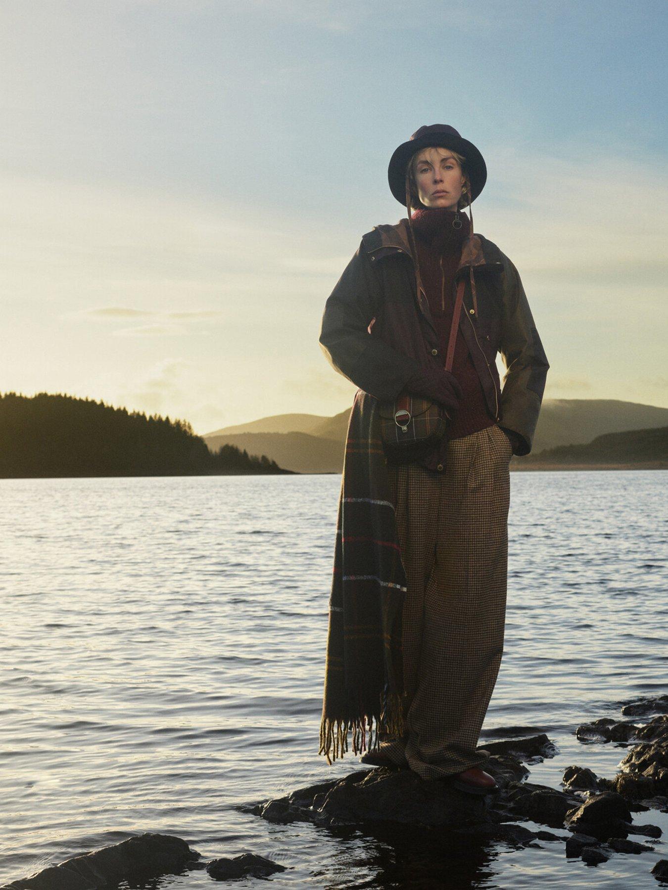 Image 2 of 6 of Barbour Elm Tartan Crossbody Bag - Green