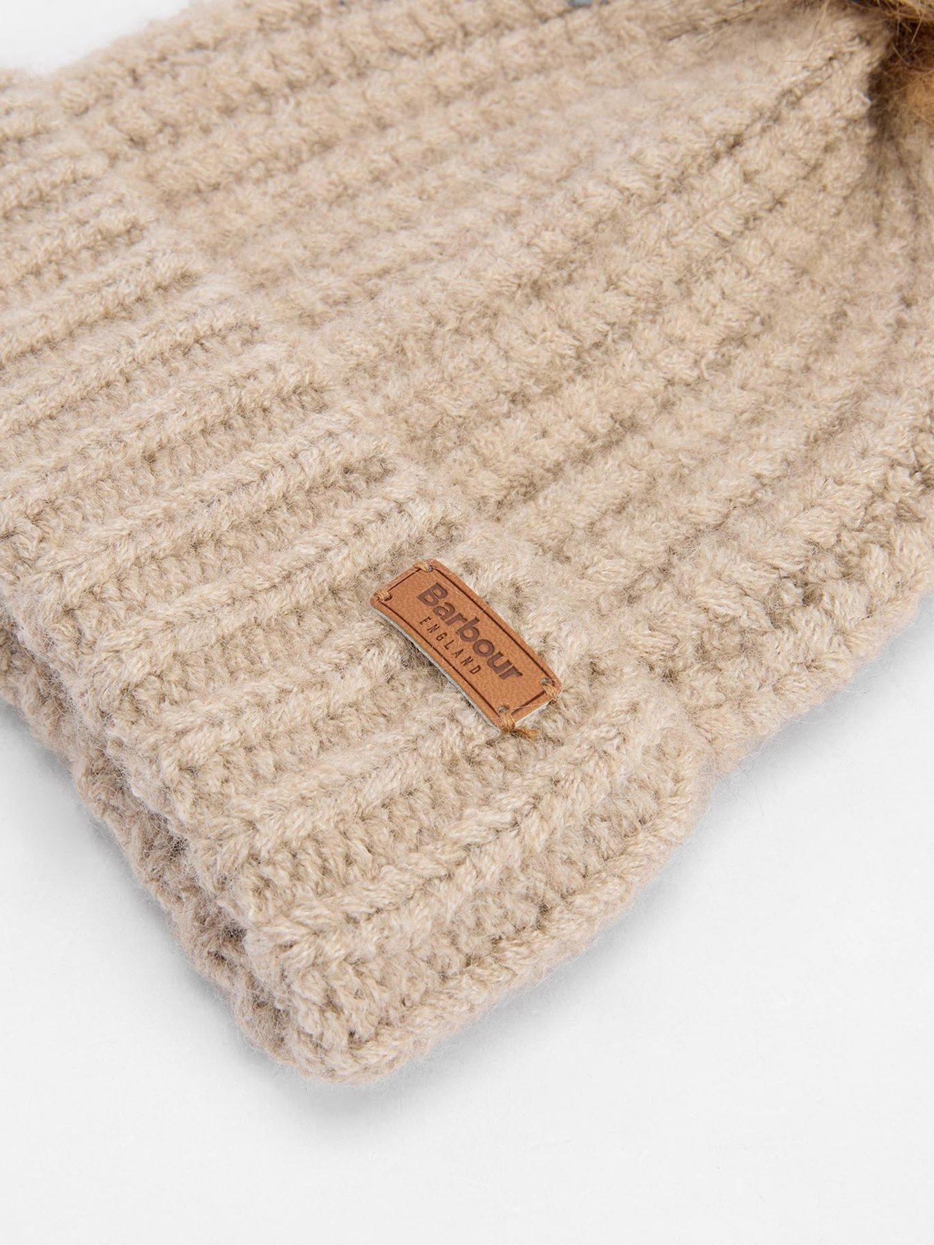 Image 5 of 5 of Barbour Saltburn Beanie &amp; Tartan Scarf Gift Set