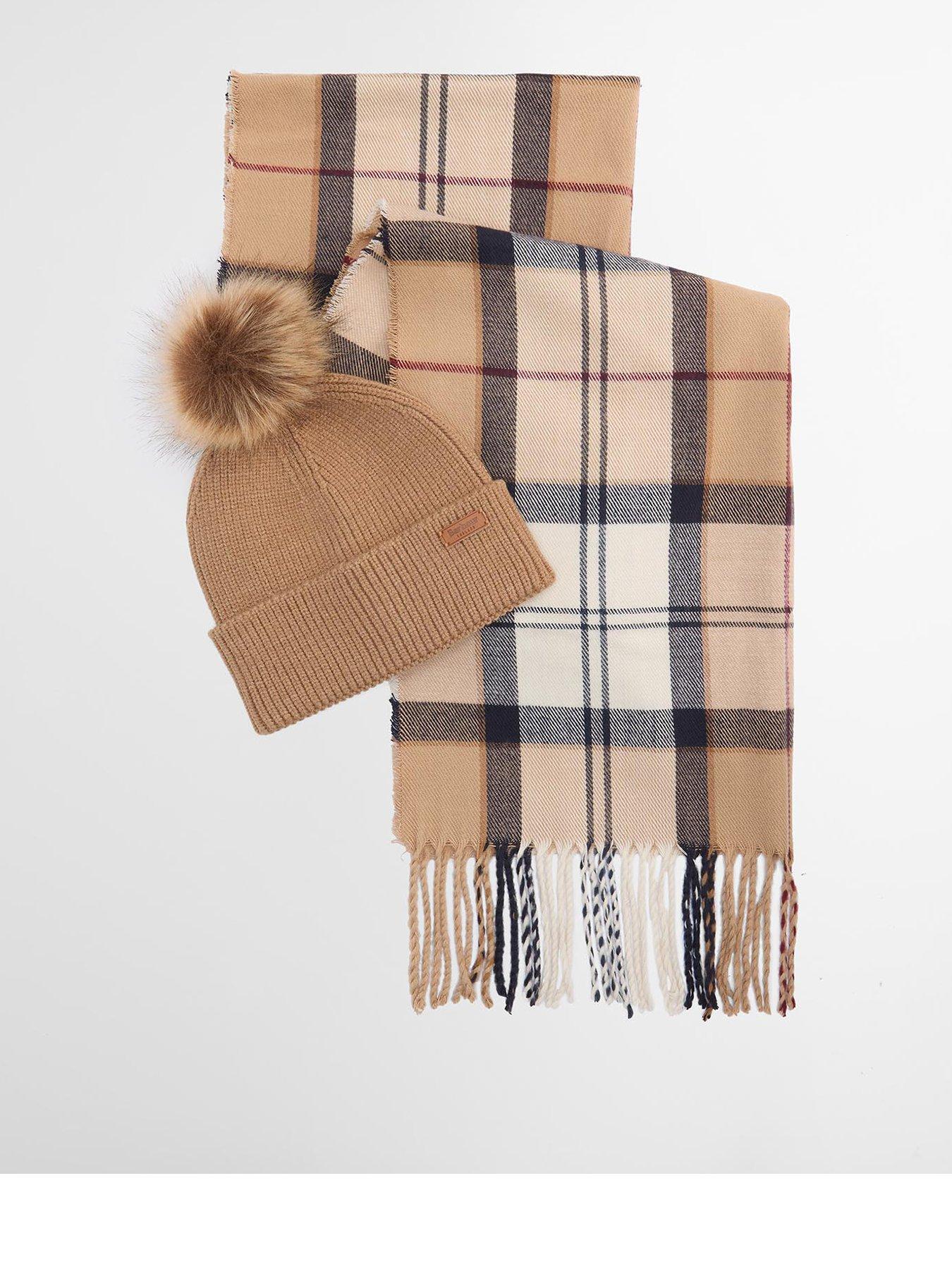 Barbour Barbour Dover Beanie & Hailes Scarf Gift Set