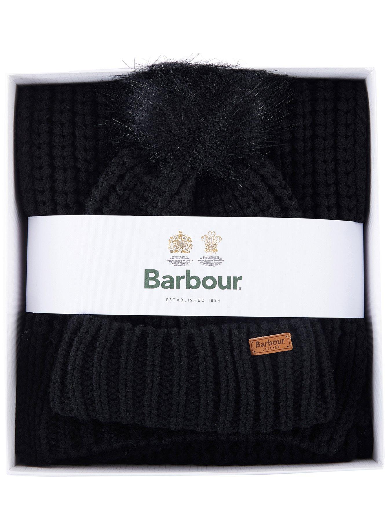 Image 2 of 5 of Barbour Barbour Saltburn Beanie & Scarf Gift Set