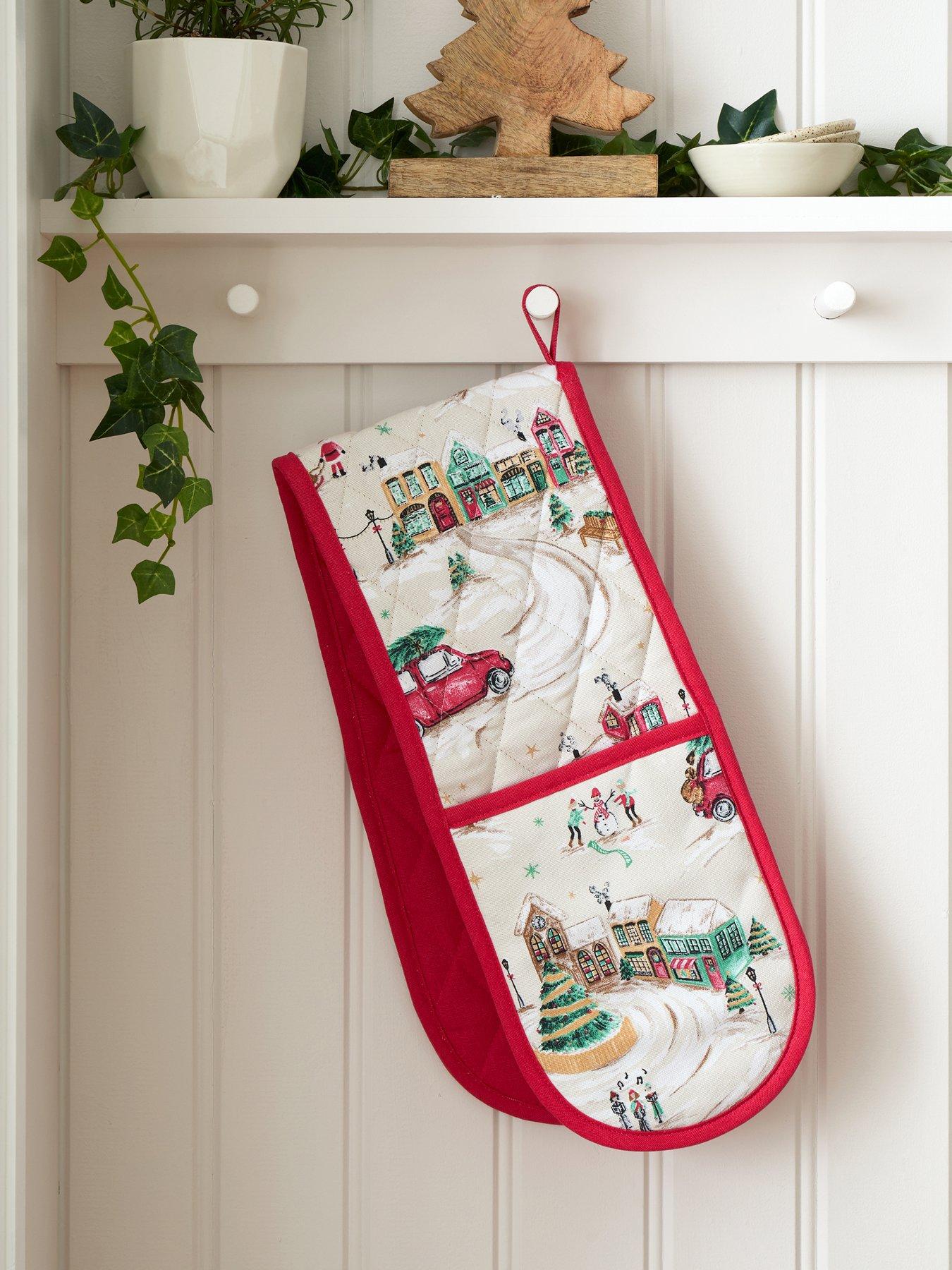 Image 1 of 3 of Catherine Lansfield Christmas Town Double Oven Glove