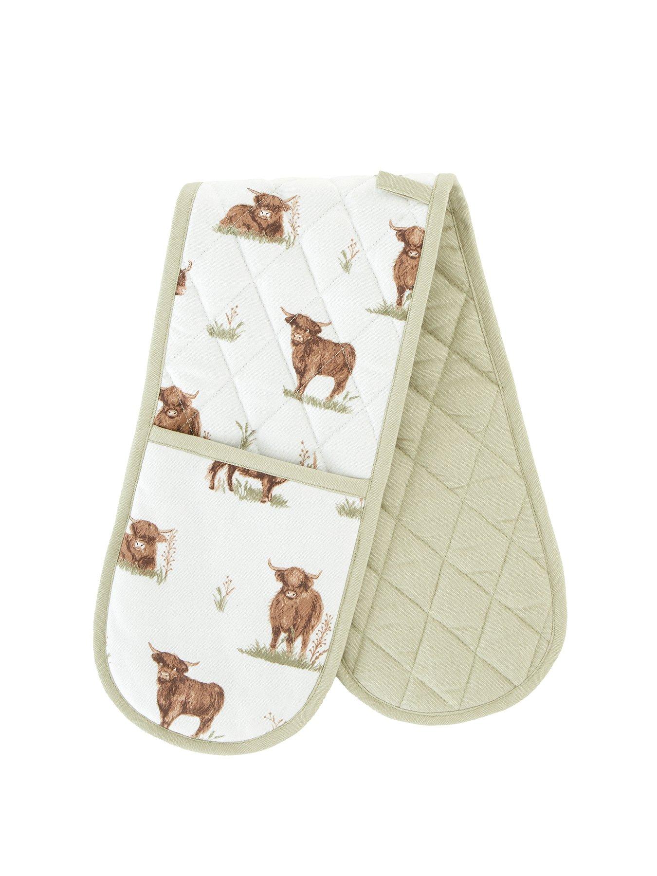 Image 2 of 3 of Catherine Lansfield Angus Highland Cow Double Oven Glove