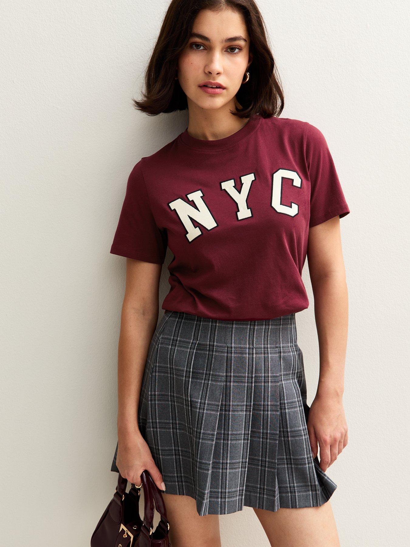 Image 1 of 5 of New Look Burgundy Nyc Print Relaxed T-Shirt - Red