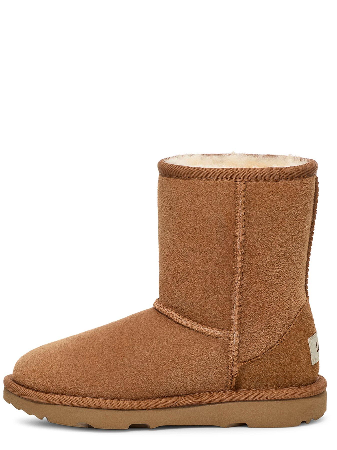 Image 4 of 4 of UGG Junior / Older Kids Classic II Boot&nbsp;- Chestnut