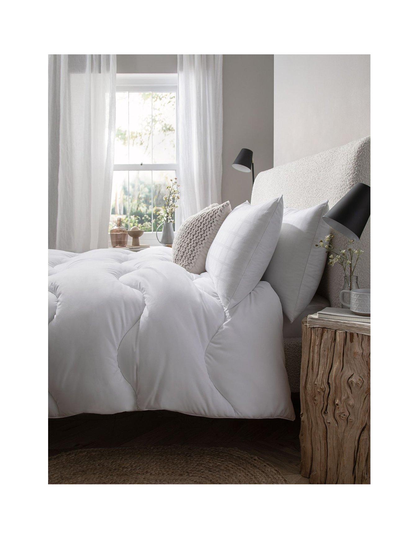 front image of the-fine-bedding-company-allergy-defence-anti-allergy-105-tog-duvet