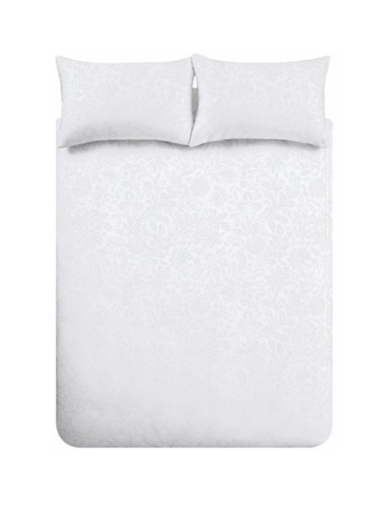 Image 2 of 5 of Bianca Fleur MatelassÃ© Jacquard 200 Thread Count Cotton Duvet Set White