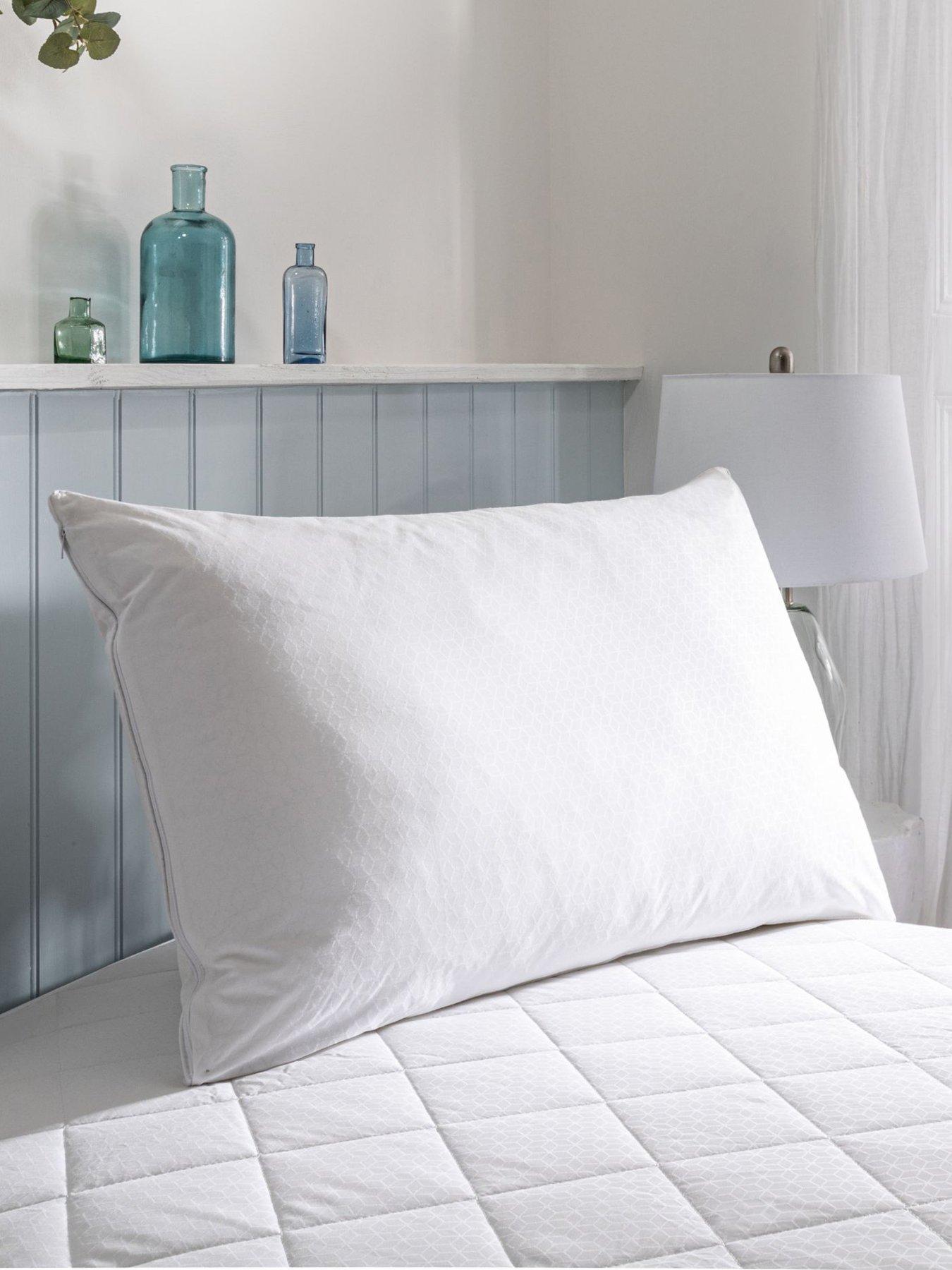 the-fine-bedding-company-smart-temperature-cooling-cotton-pillow-protector