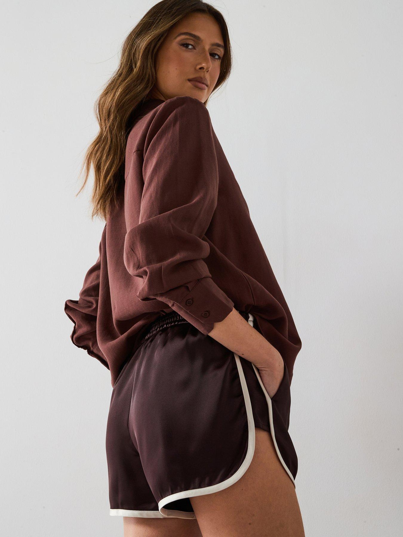 undefined Contrast Trim Shorts