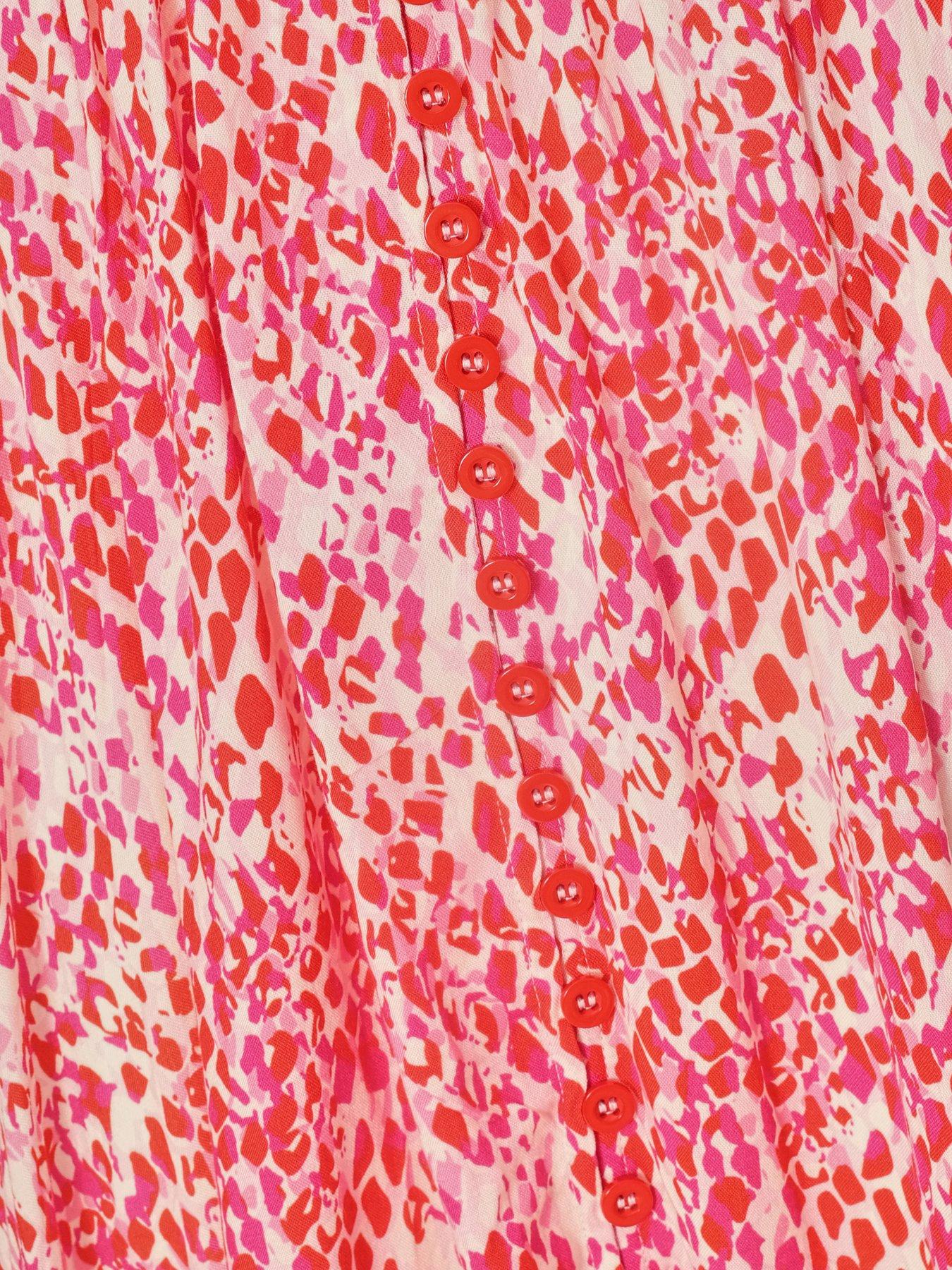 Image 6 of 6 of Quiz Pink Animal Print Midaxi Dress